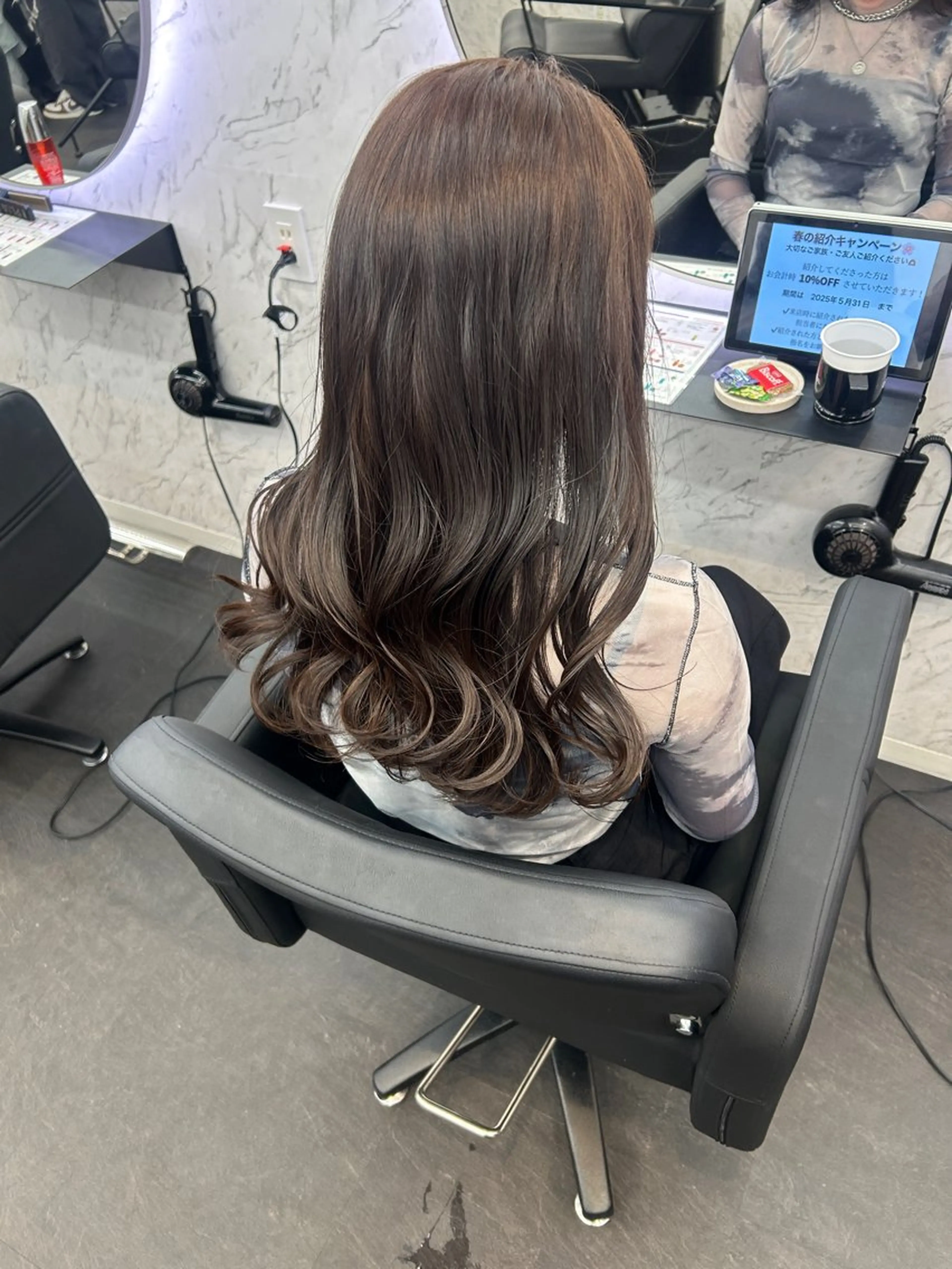 ロング カラー ブリーチ ダブルカラー グレージュ ブリーチなしカラー ヘアカラー カット¥1100 ✂️MIUのヘアスタイル