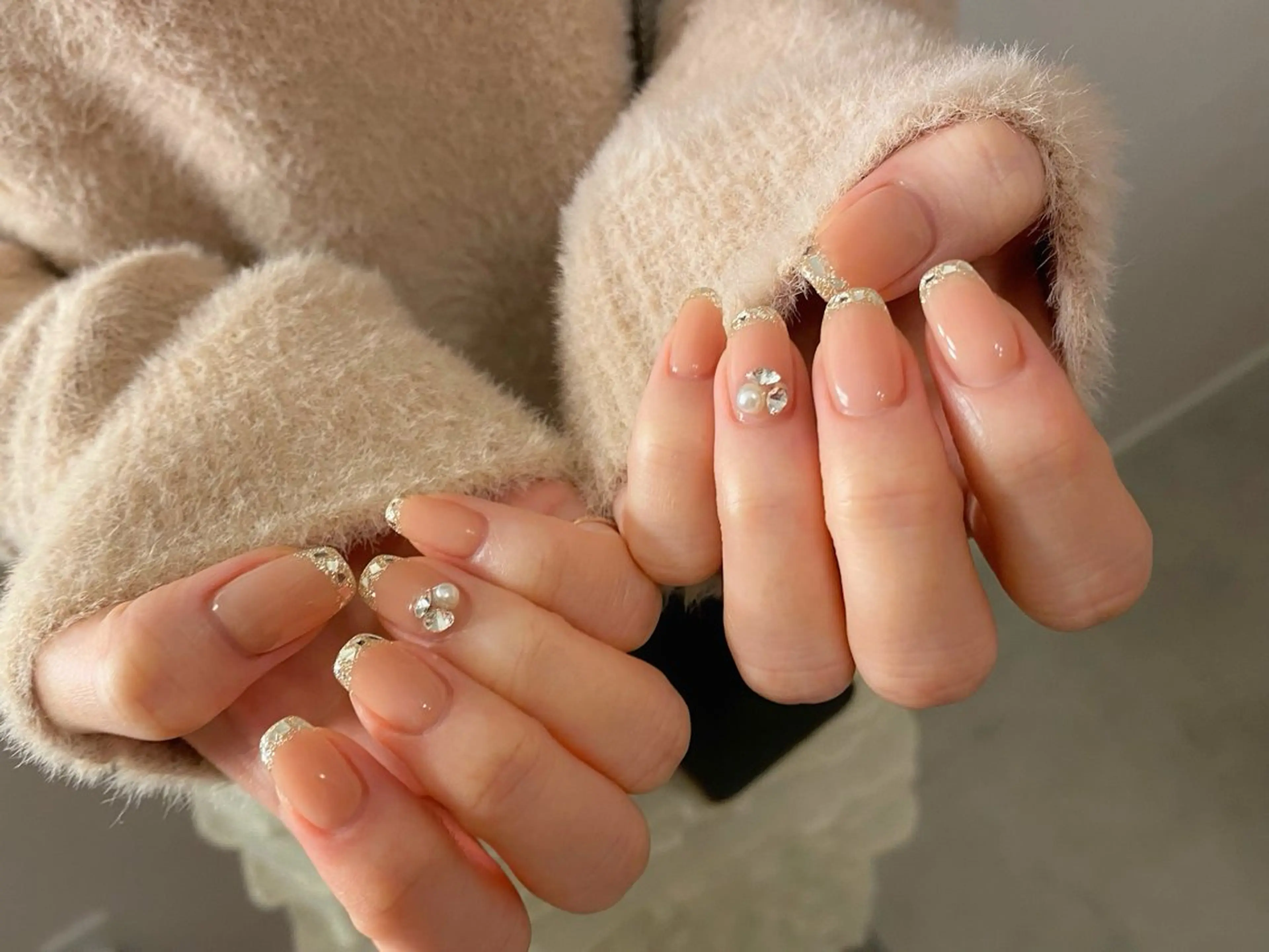 ネイル フレンチネイル ガラスフレンチ 韓国ネイル ワンホンネイル nail salon c houseのネイルデザイン