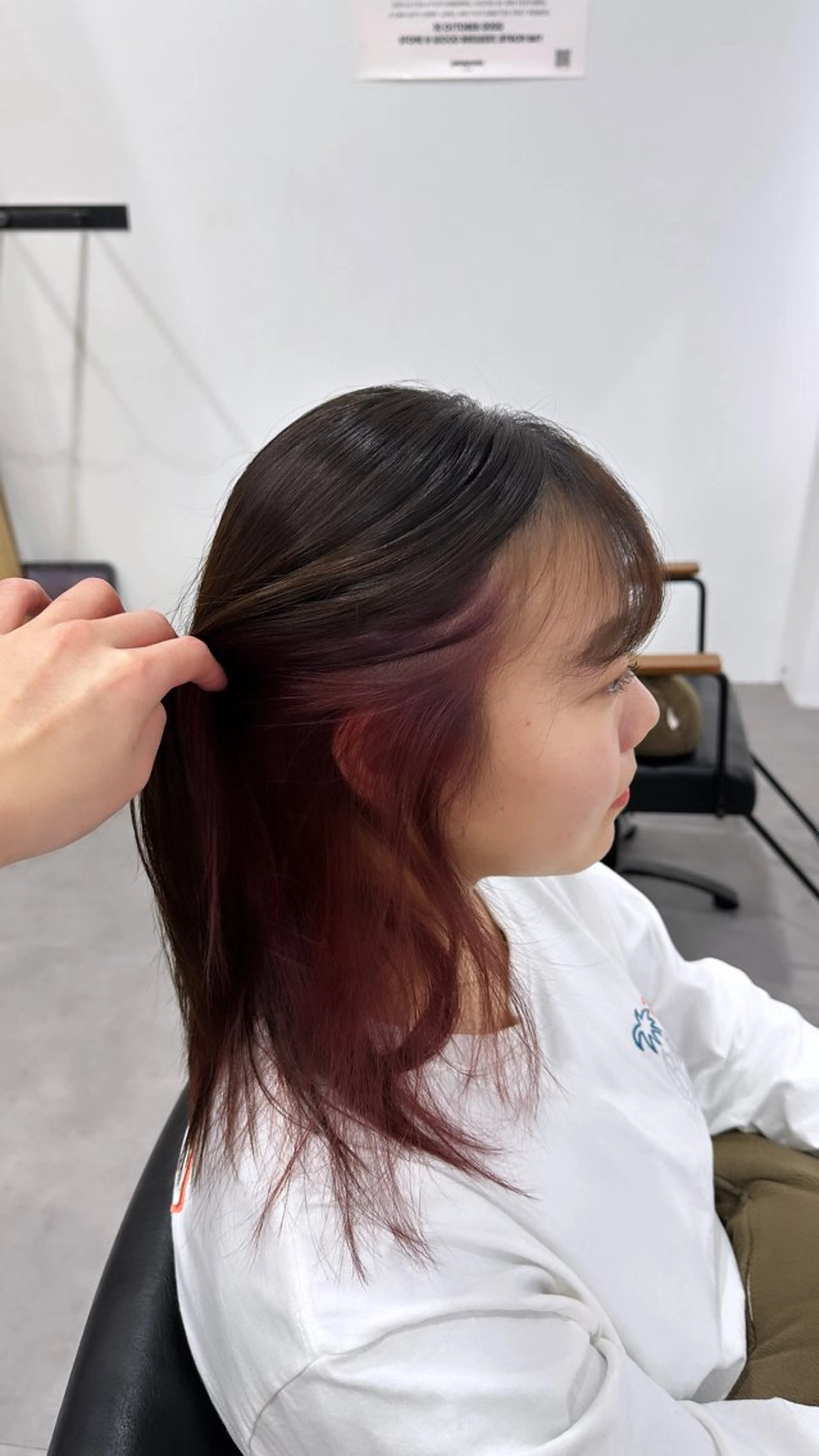 ロング カラー インナーカラー 顔周りカット ヘアカラー 西野 未桜のヘアスタイル