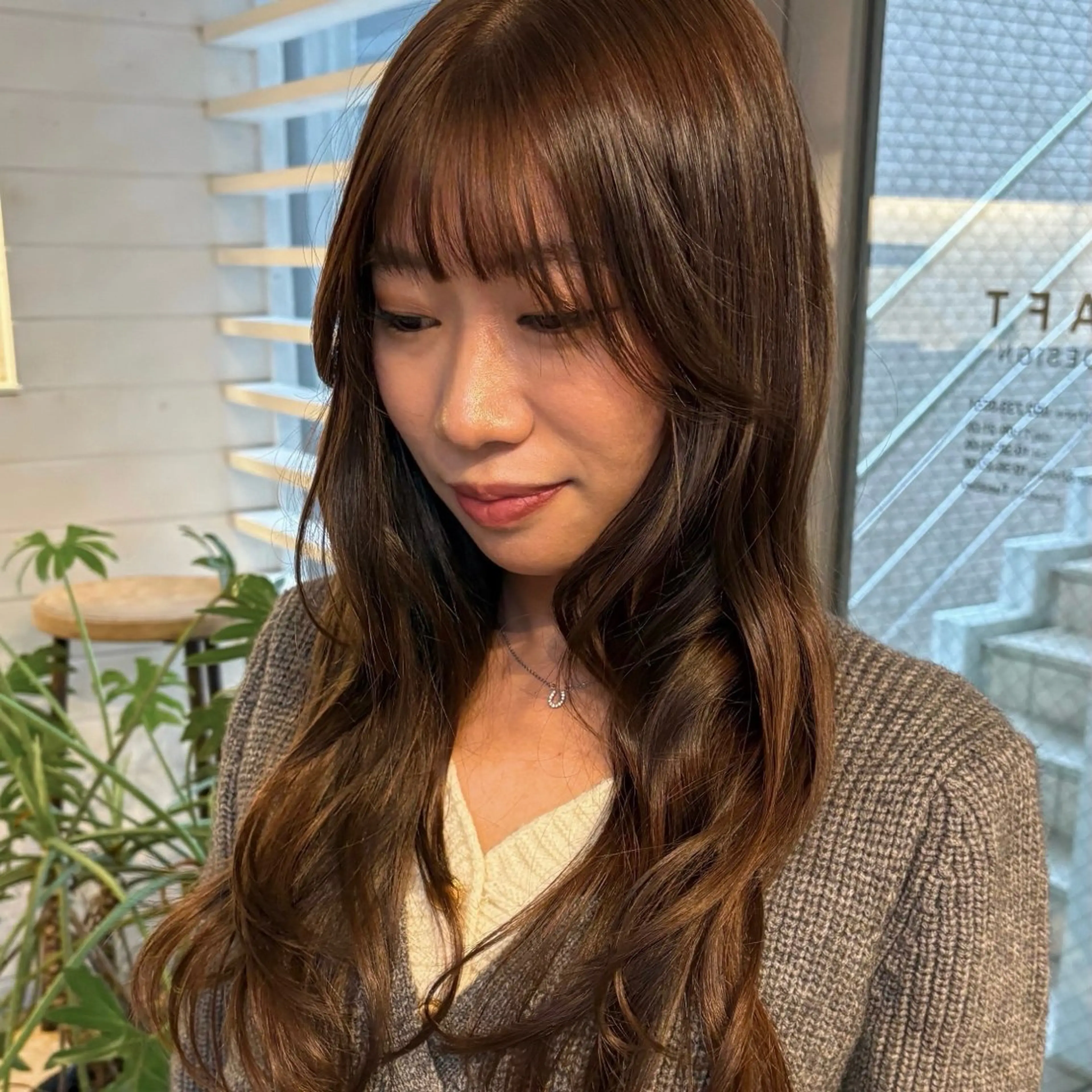ロング カラー ベージュカラー カット ヘアカラー トリートメント mina / 透明感ベージュカラーのヘアスタイル