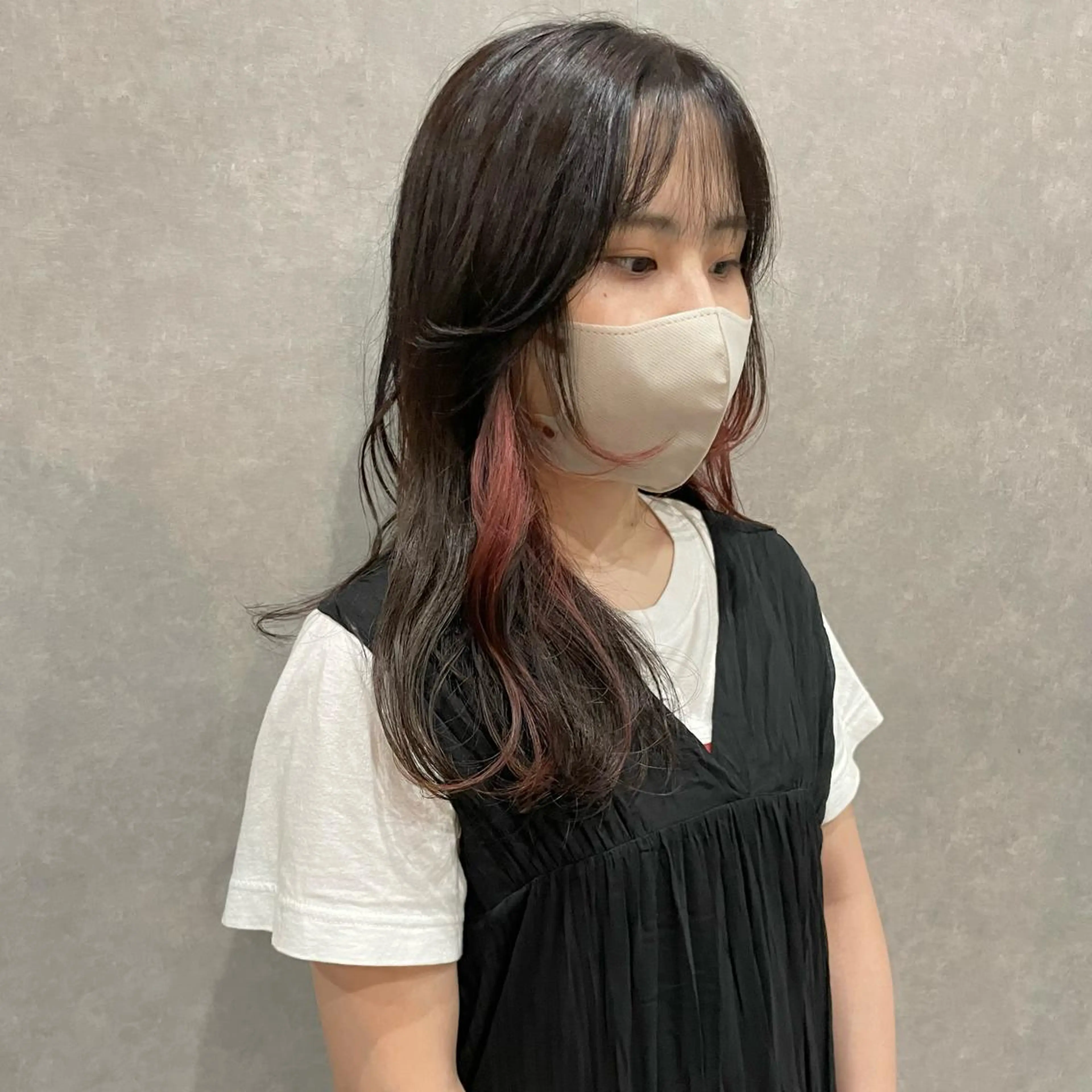 セミロング カラー はちすか るかのヘアスタイル
