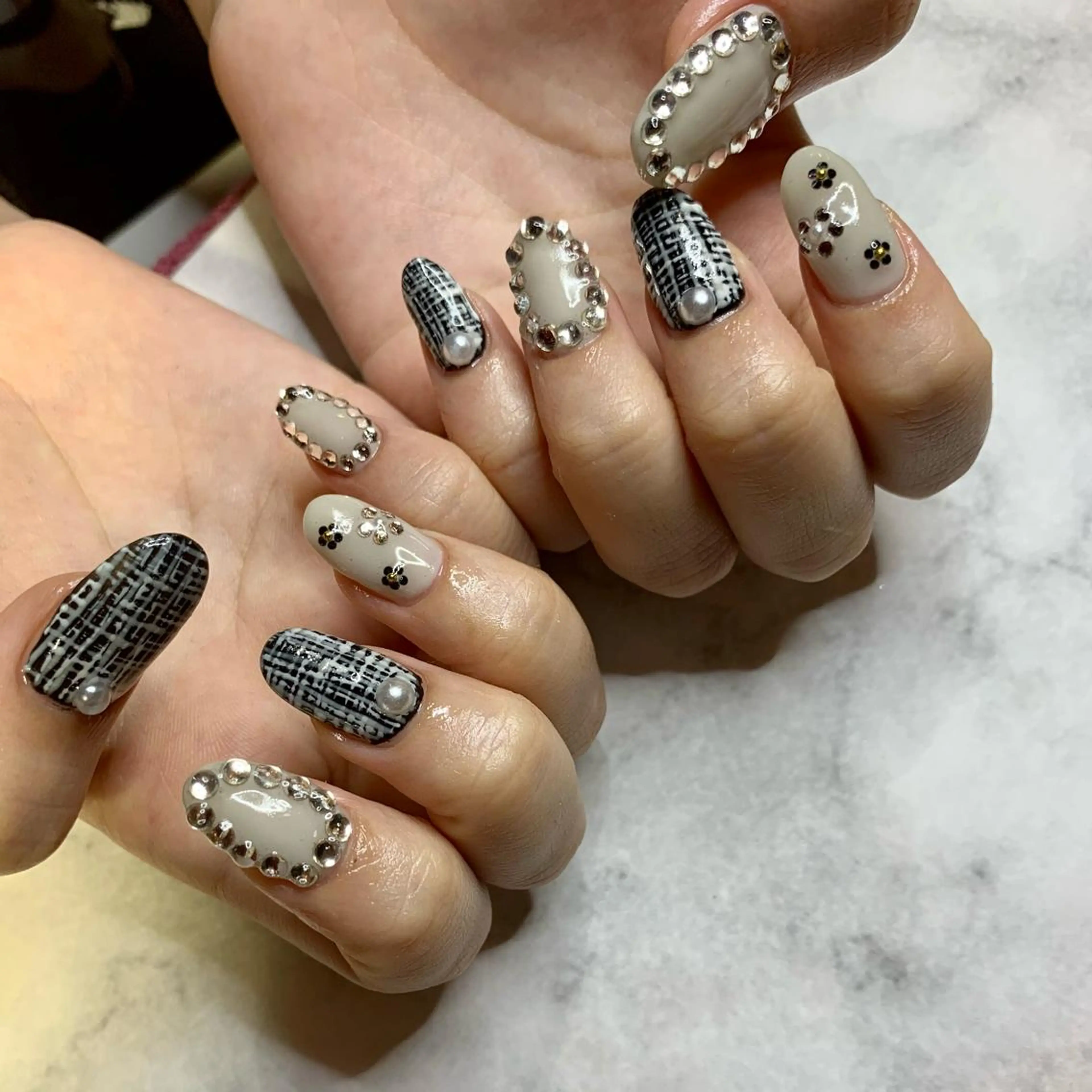 ネイル ハンドネイル フットネイル Adite nailのネイルデザイン