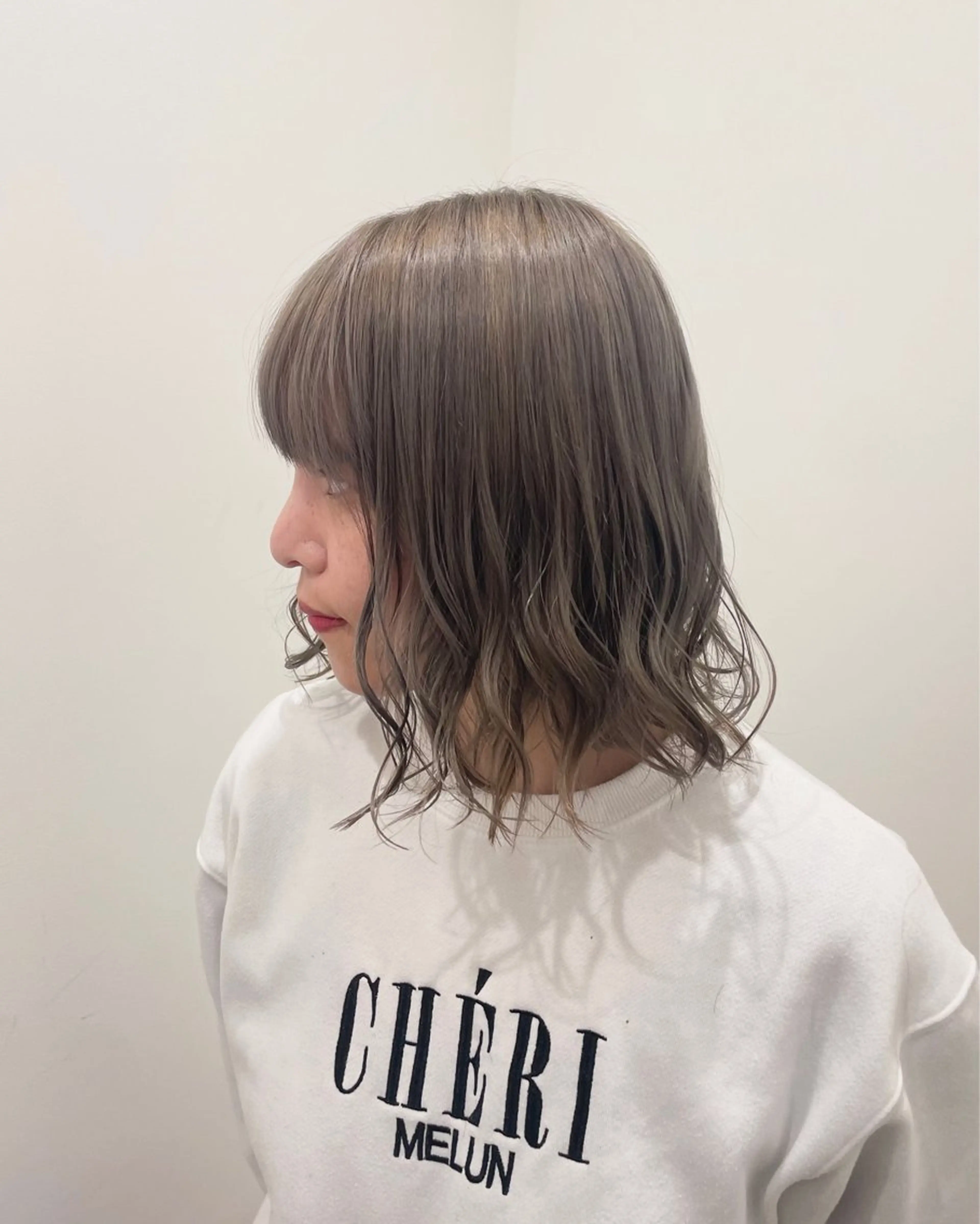 ミディアム 西能 心音のヘアスタイル