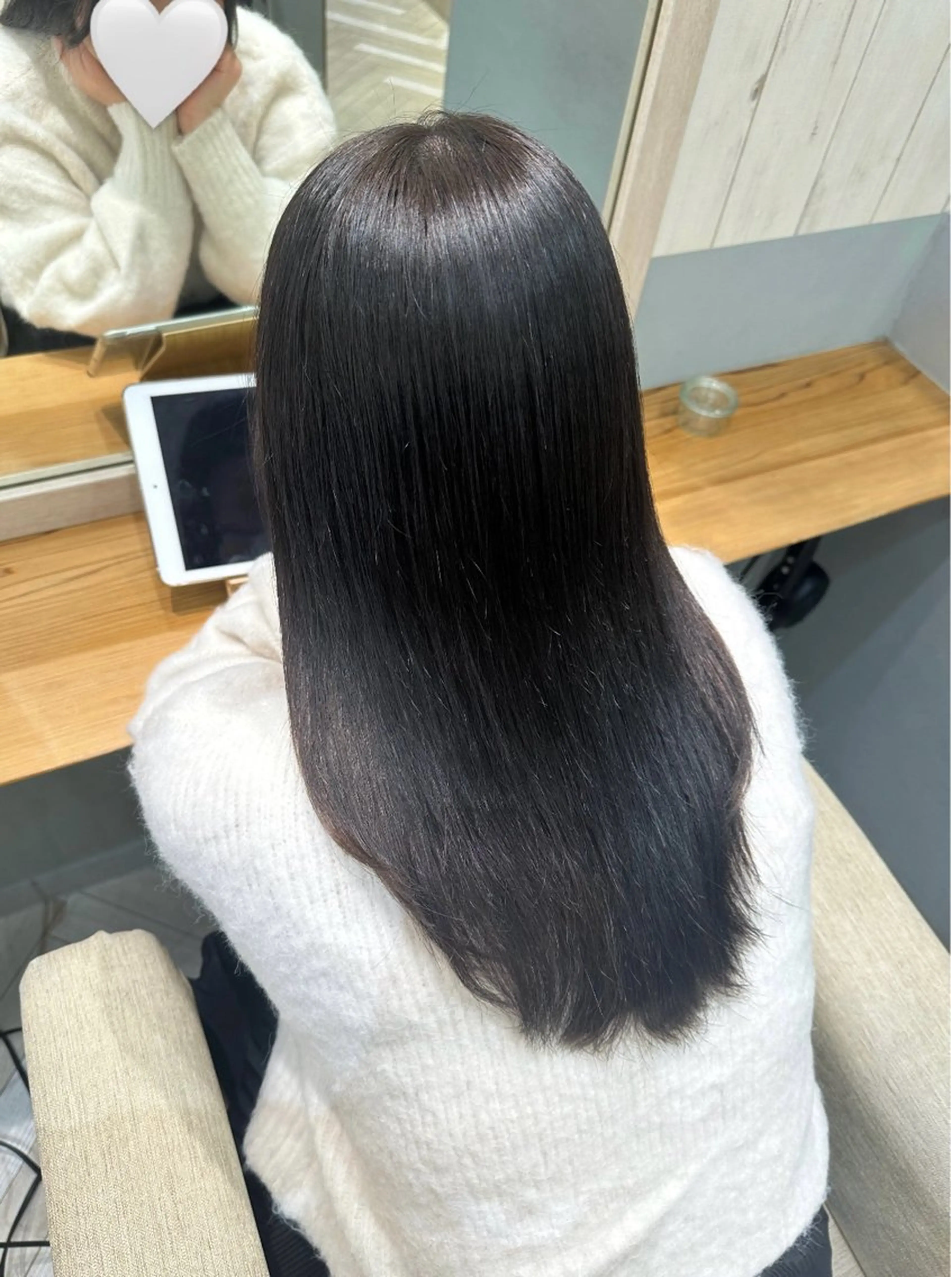 ~高発色・色持ち up❣️透明感ケアカラー + トリートメント 🪩の写真