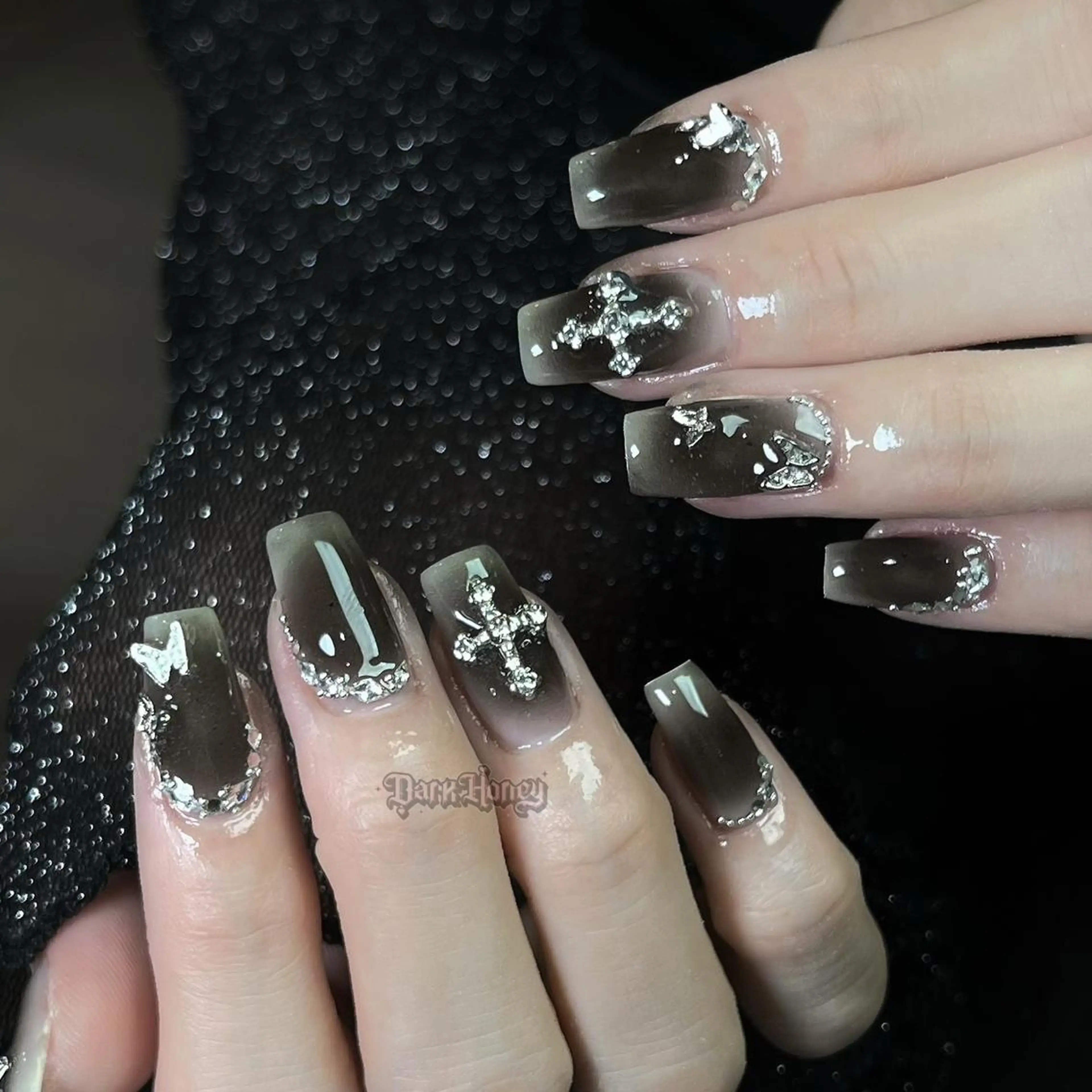 ネイル ハンドネイル Dark Honey nozomiのネイルデザイン