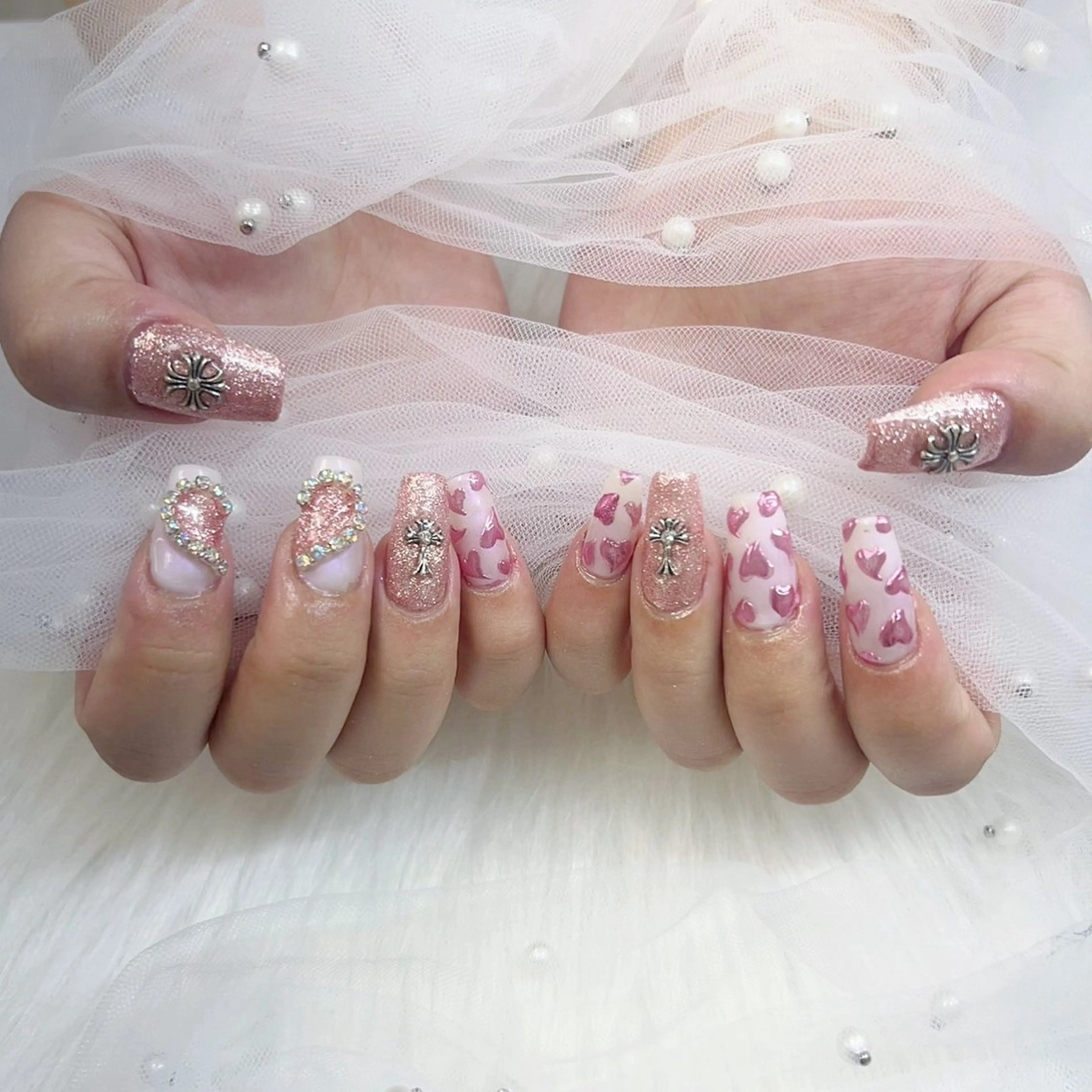 ネイル パーツ全部¥110 サロンミミのネイルデザイン