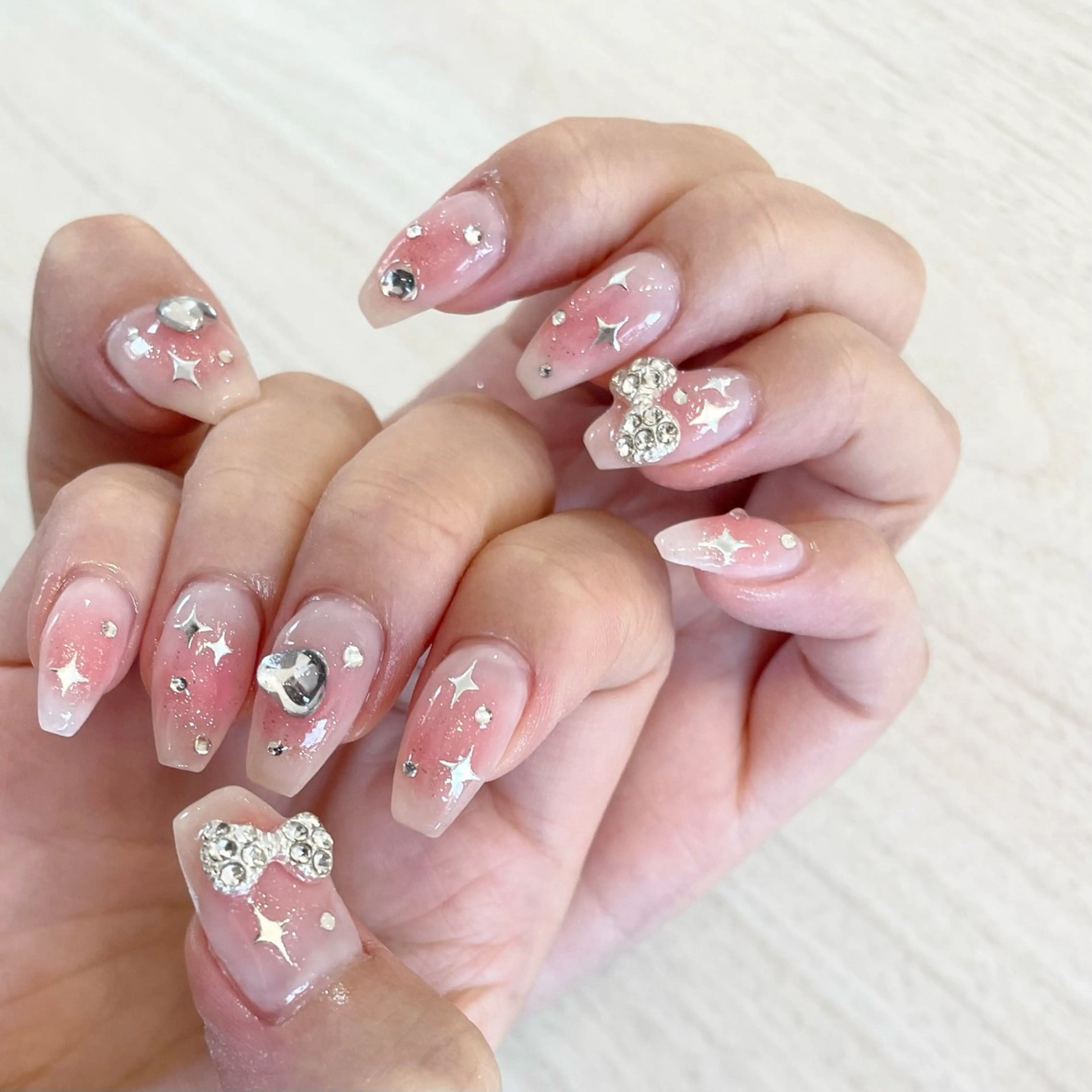 ネイル Nail Salon Gummi.のネイルデザイン