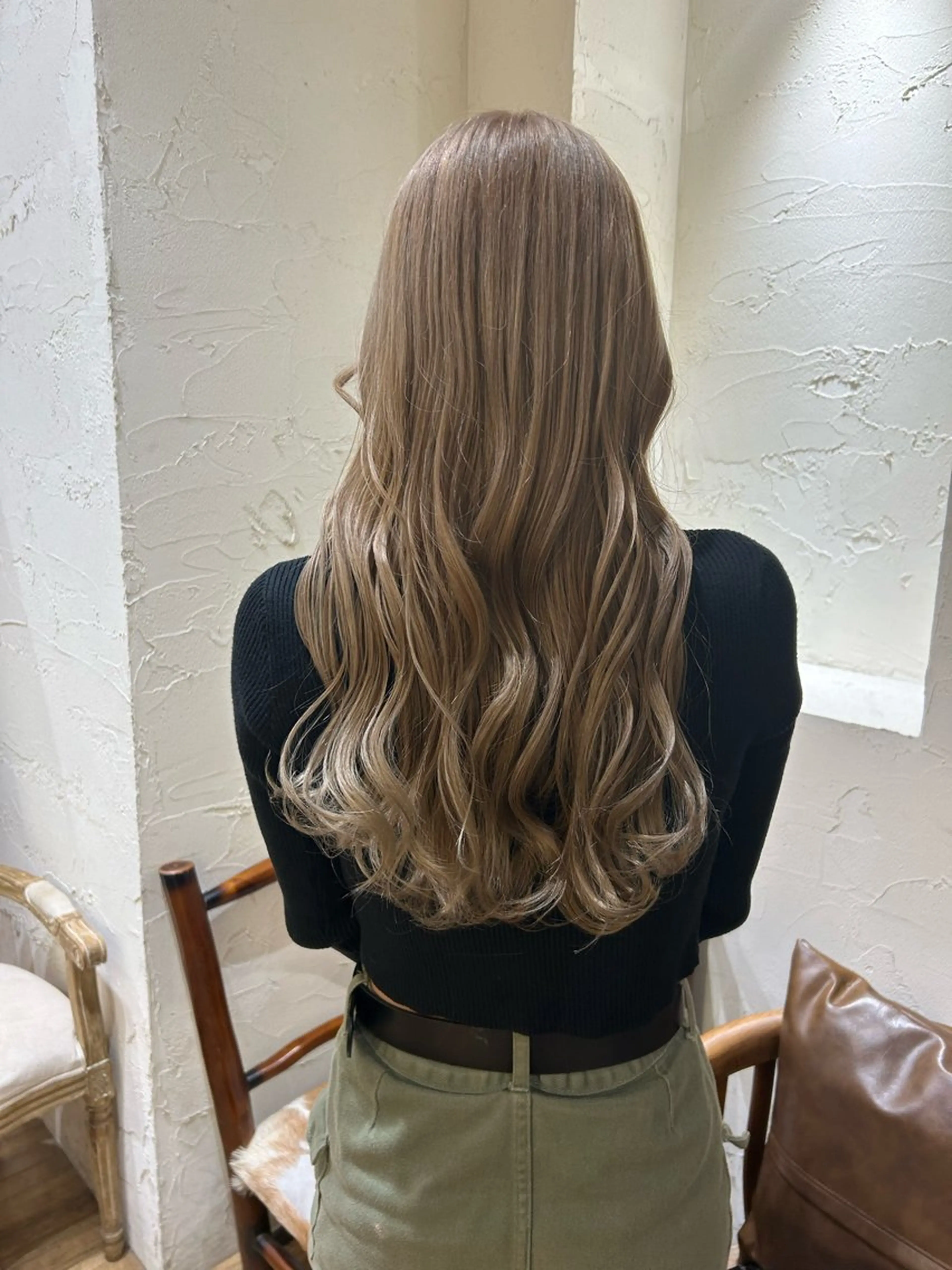 カラー ベージュカラー ミルクティーベージュ defi リカのヘアスタイル