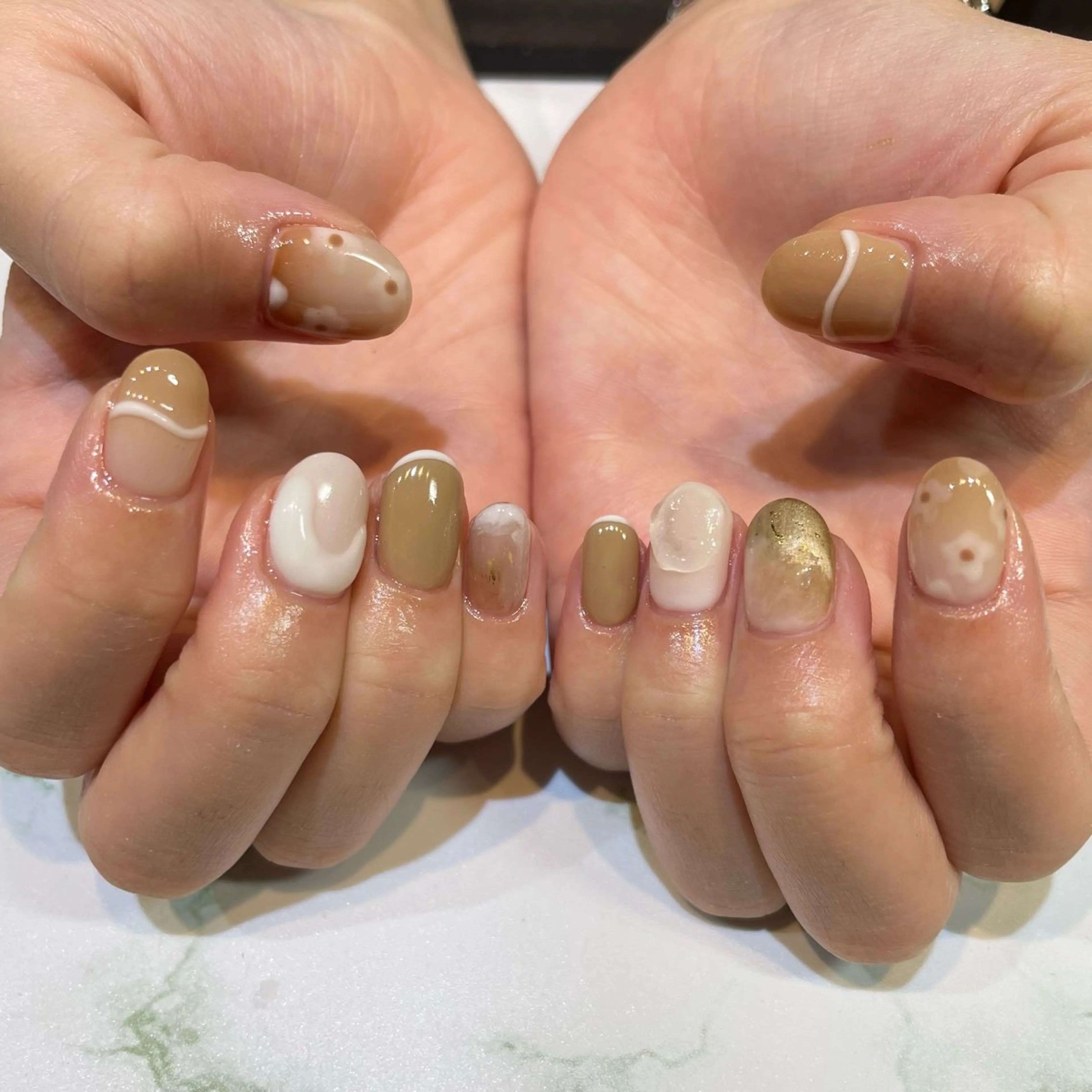 ネイル フラッシュネイル フットネイル ジェルネイル 韓国ネイル マグネットネイル ハンドネイル 糀屋 彩奈のネイルデザイン