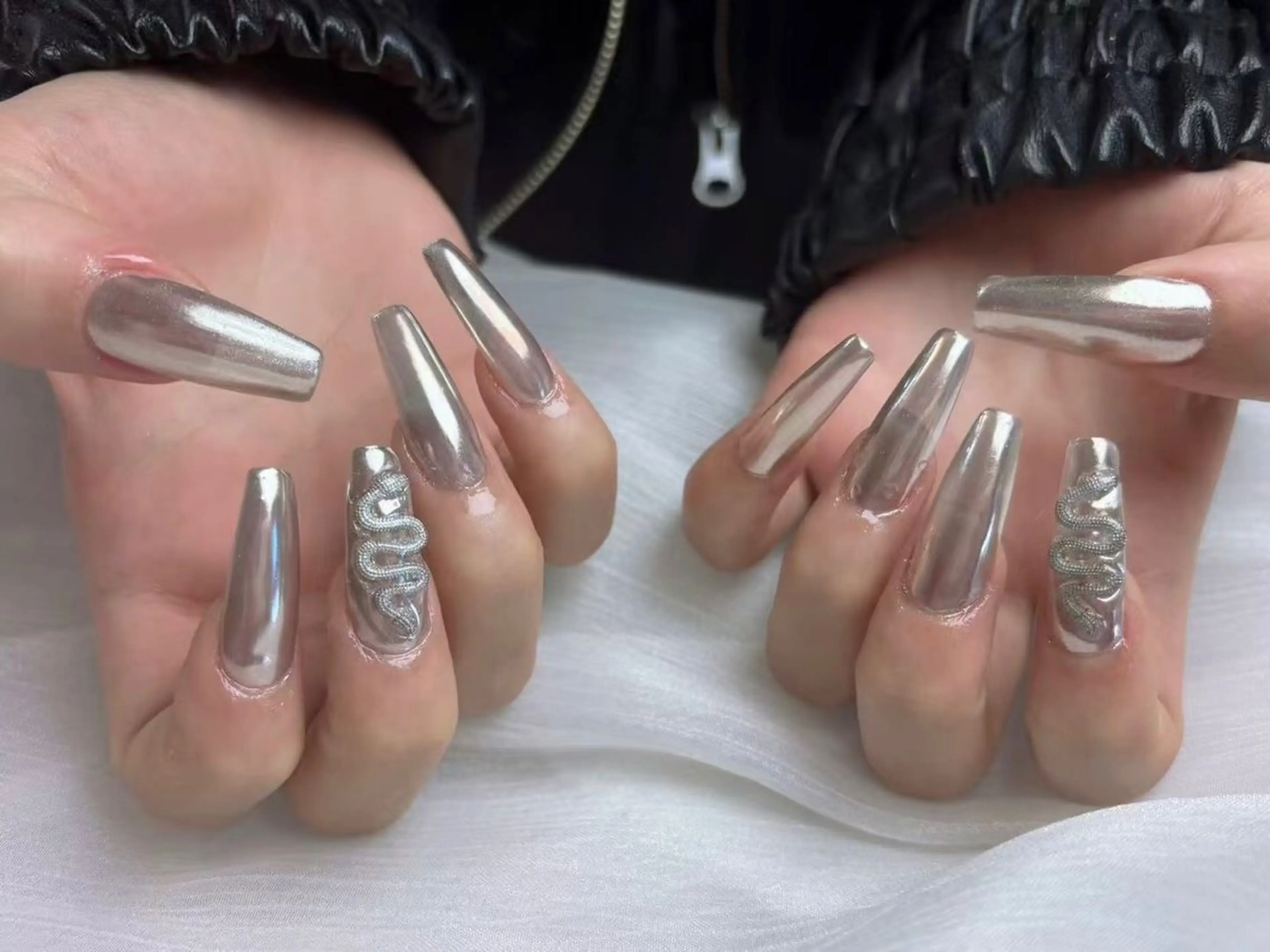 ネイル アートネイル フットネイル ジェルネイル マグネットネイル ミラーネイル babarla Nailのネイルデザイン