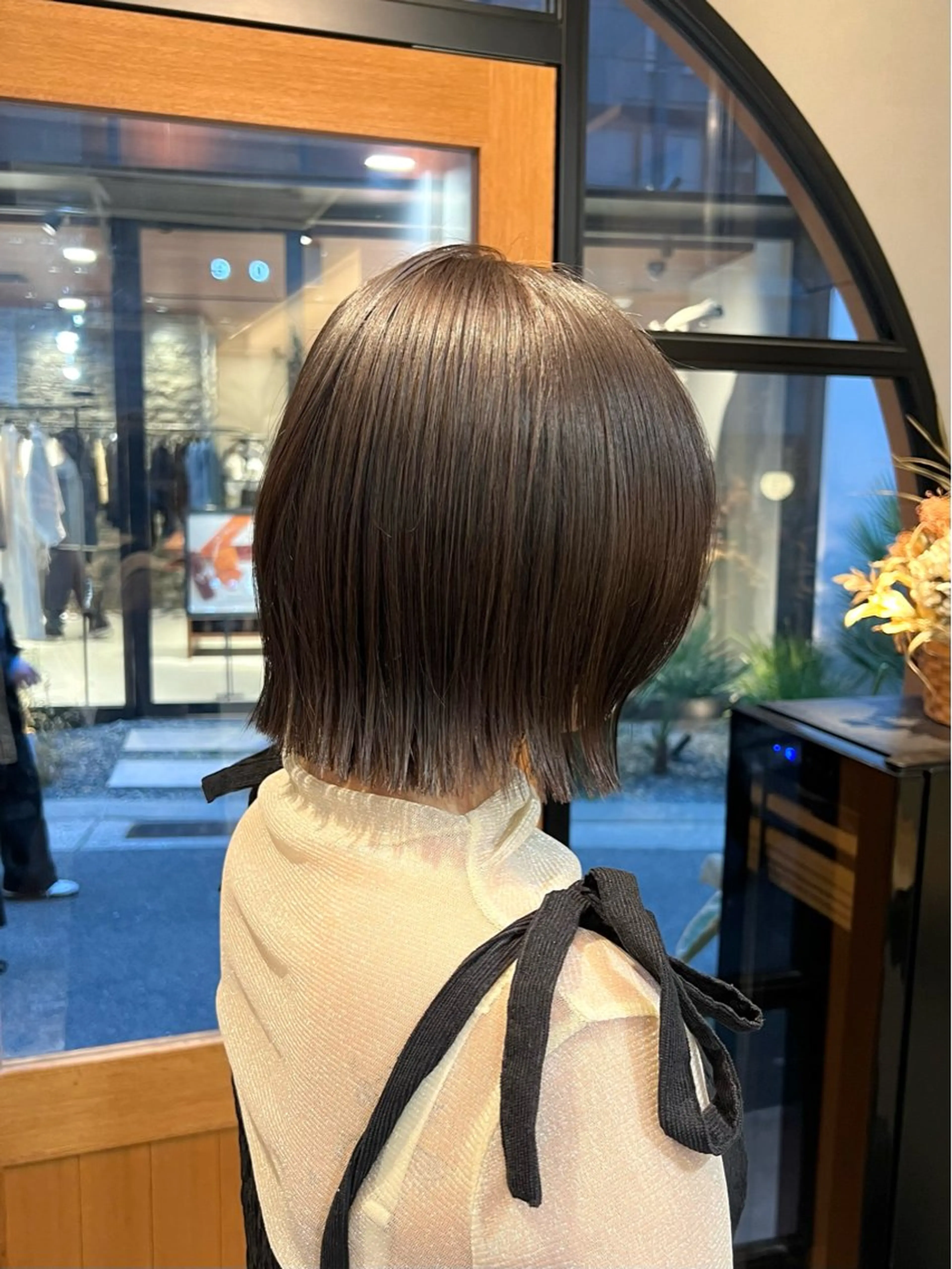 ショート カラー 切りっぱなしボブ ボブ 神戸ボブ✂️ ioe三宮/田 伸佳のヘアスタイル