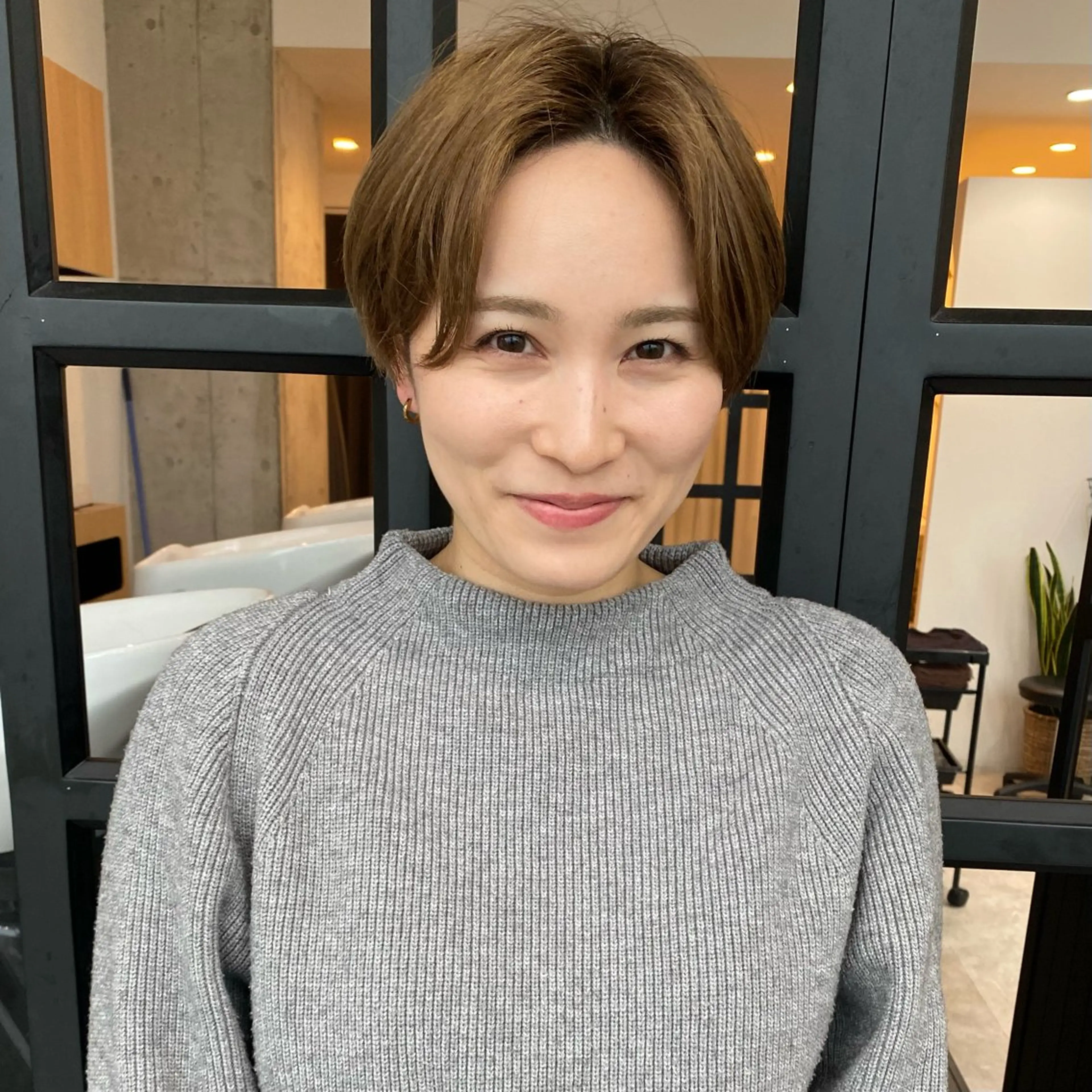 ショート ハイライト 髪質改善 レイヤーカット ショートヘア ショート職人 美容師【KENTA】のヘアスタイル