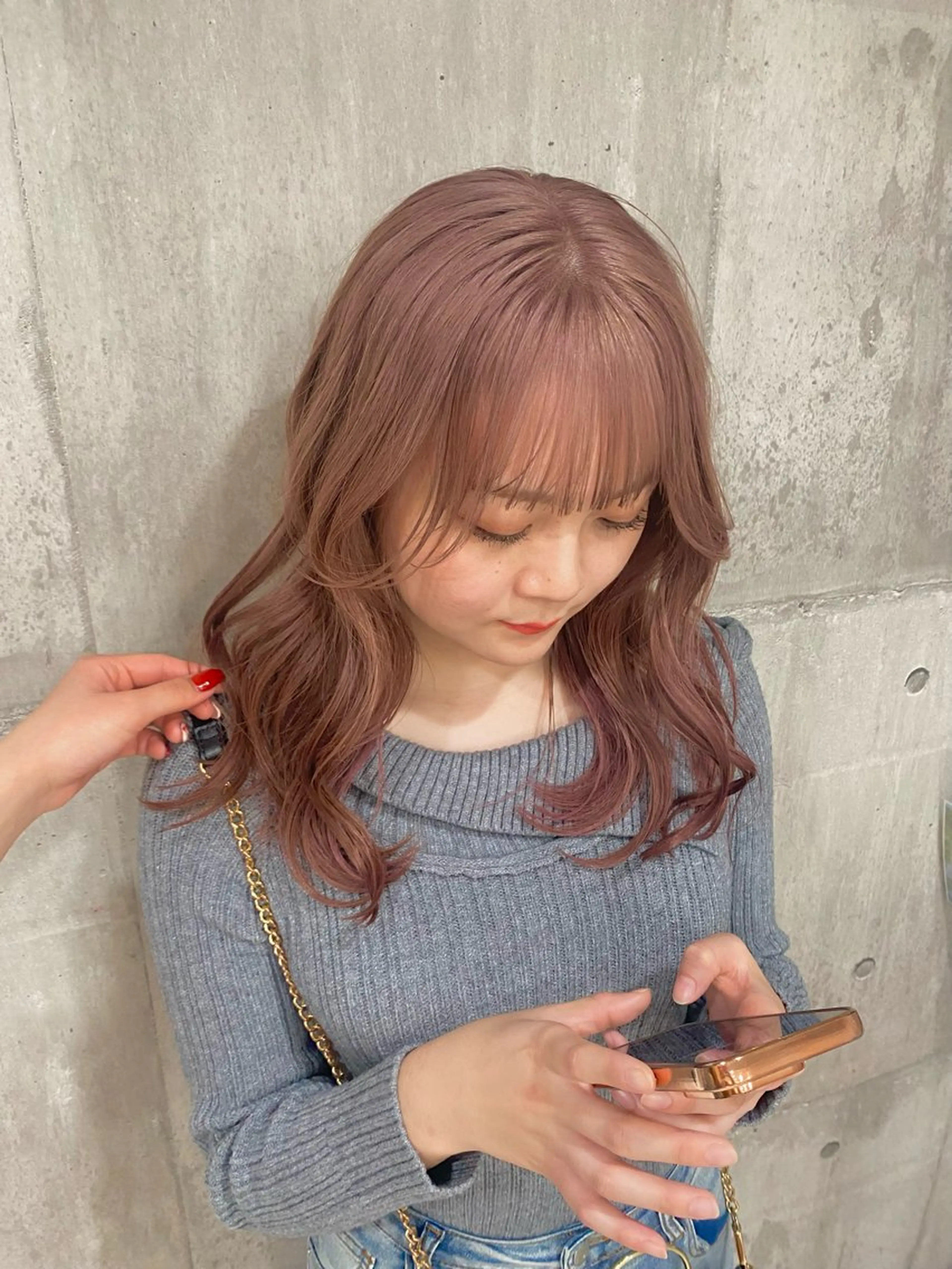 セミロング カラー ヘアアレンジ 🌈【🎀ヘアデザイ ナー🎀】✨ノン✨のヘアスタイル
