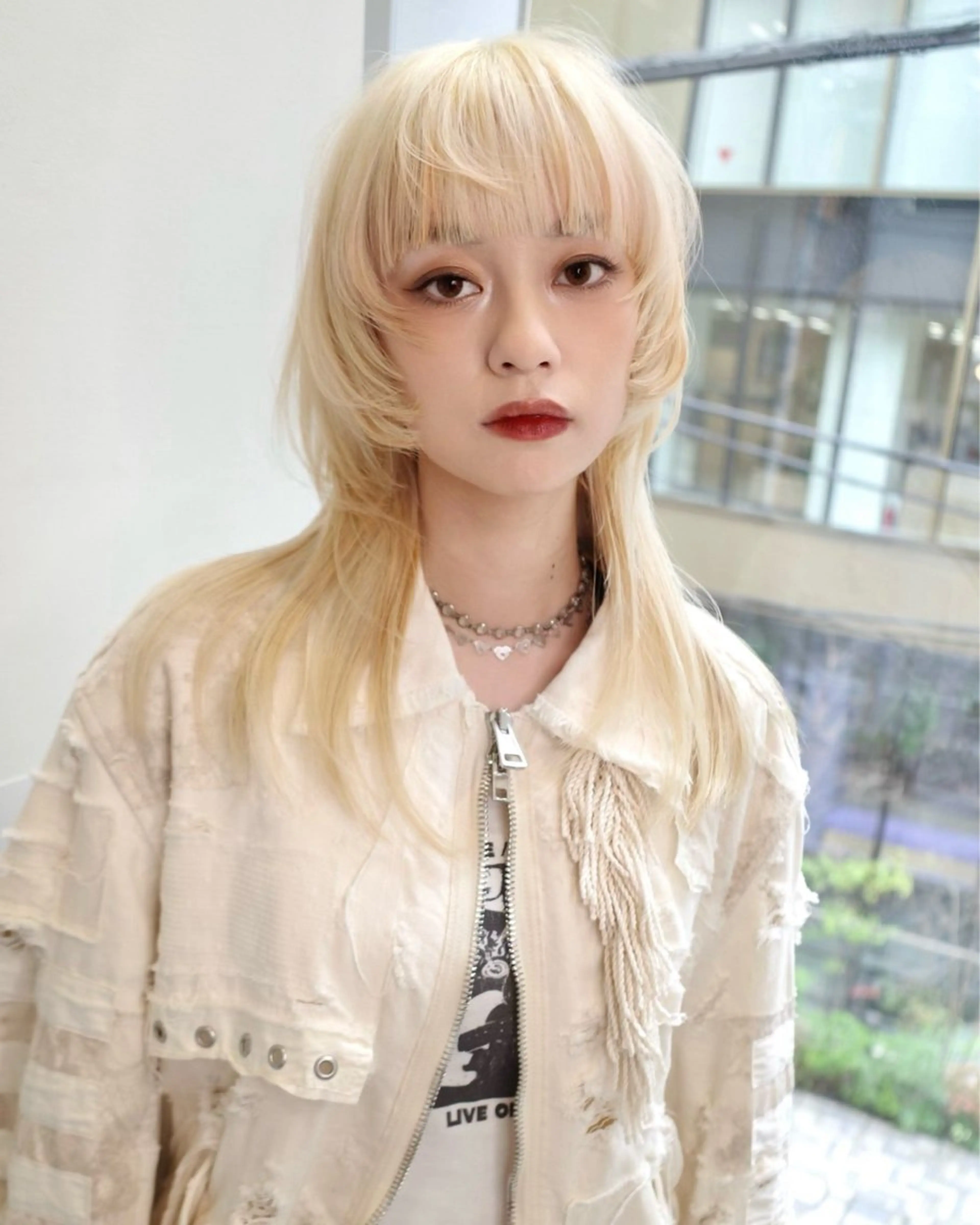 ミディアム カラー カット ヘアカラー トリートメント ブリーチ🪡 ボブ🐬レイヤーのヘアスタイル