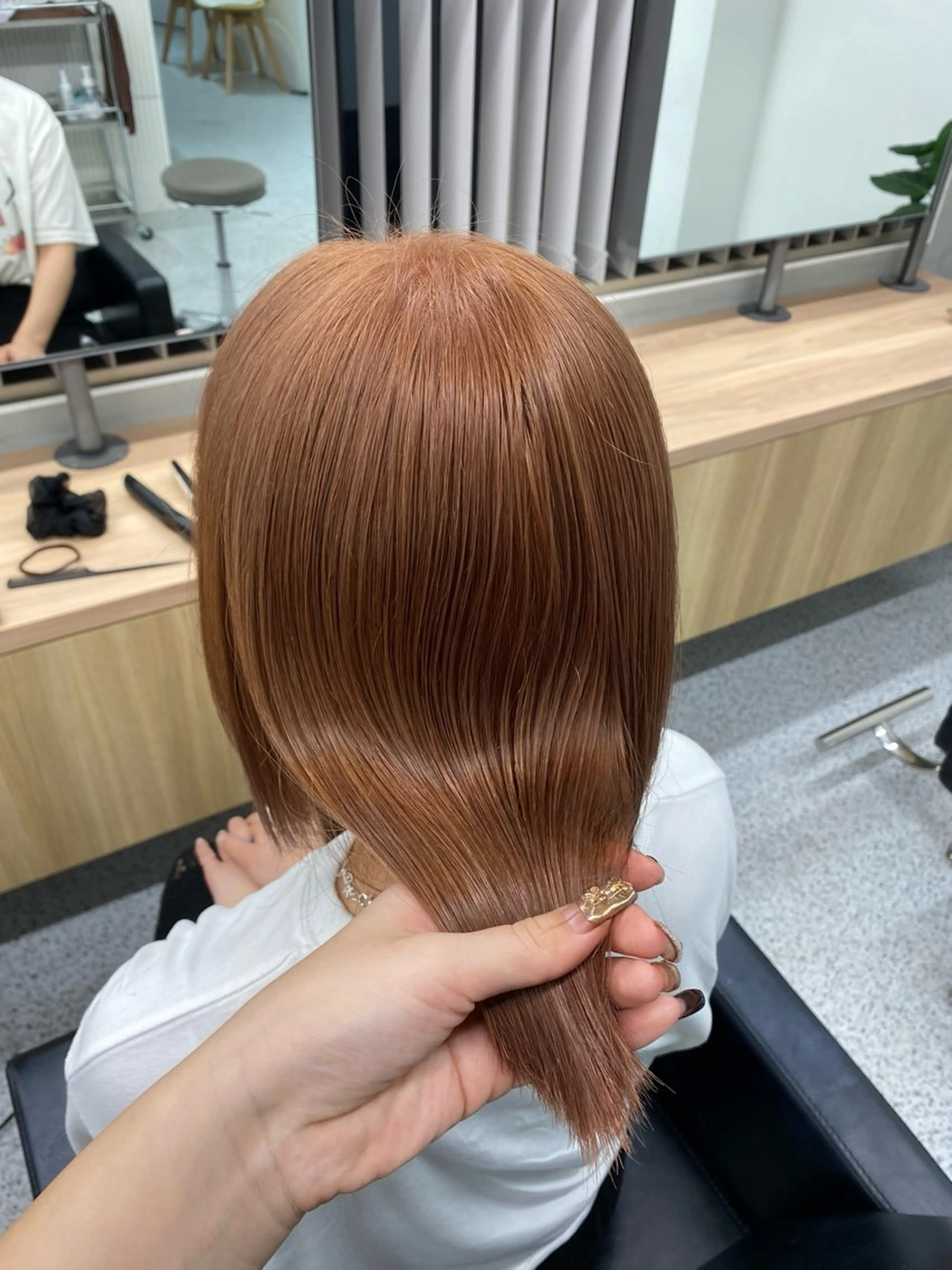 ミディアム カラー ベージュカラー ブロンド ダブルカラー ハイトーンカラー ピンクカラー カットモデル様無料 💎saaya💎のヘアスタイル