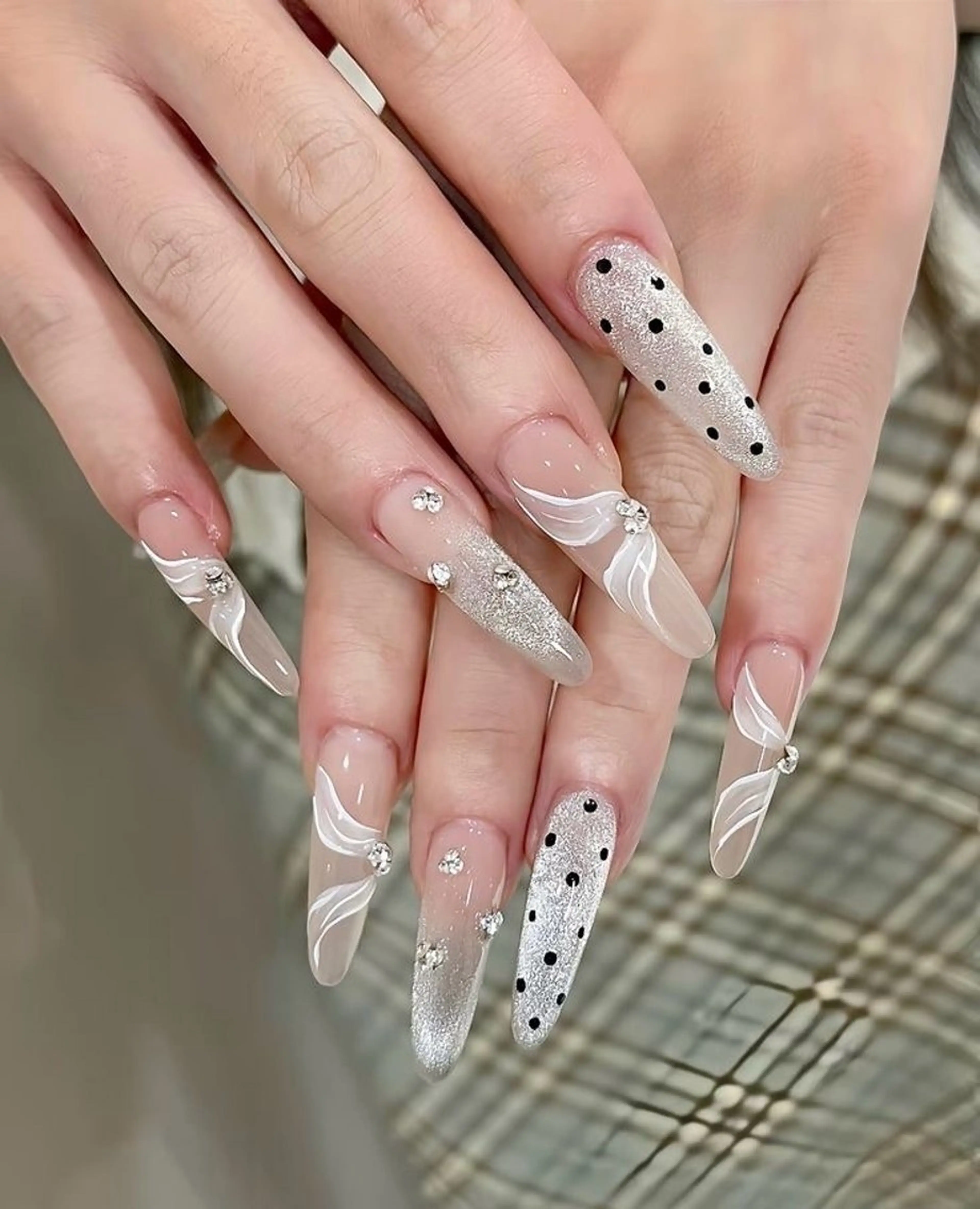 ネイル ハンドネイル RINN ANA.CHUOのネイルデザイン