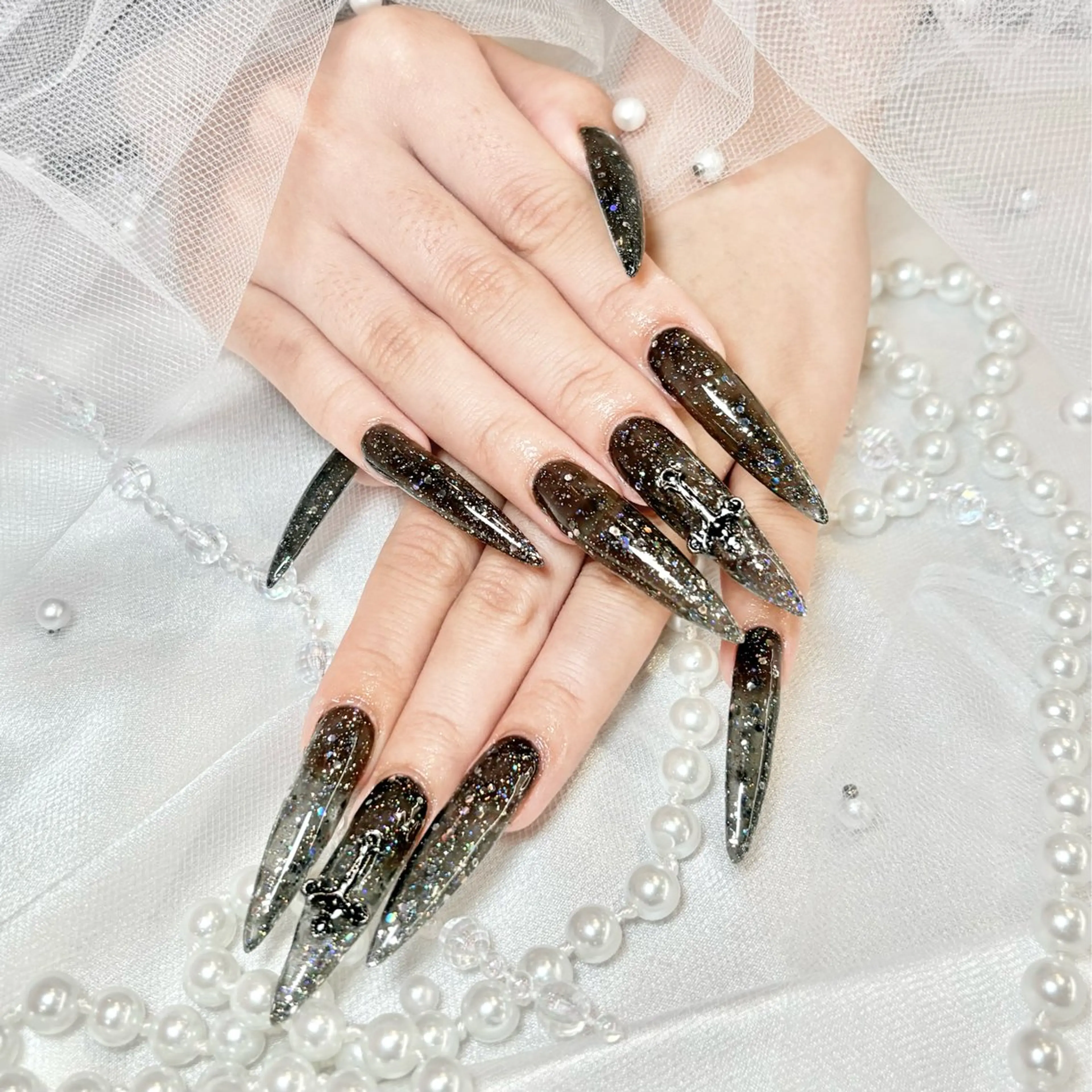 ネイル ロングネイル mio nail TANIのネイルデザイン