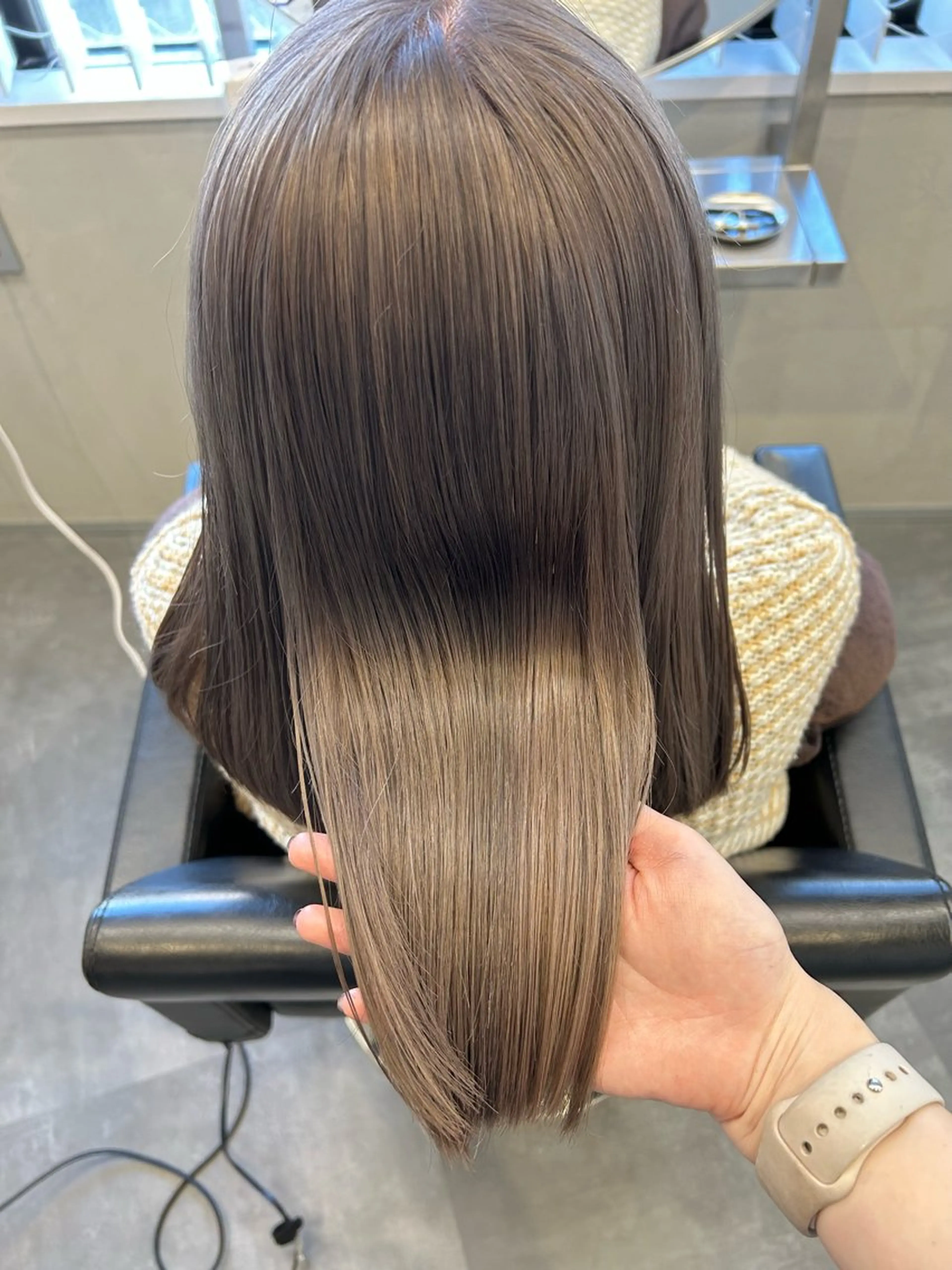 セミロング カラー Haru/THREE …by velvetのヘアスタイル