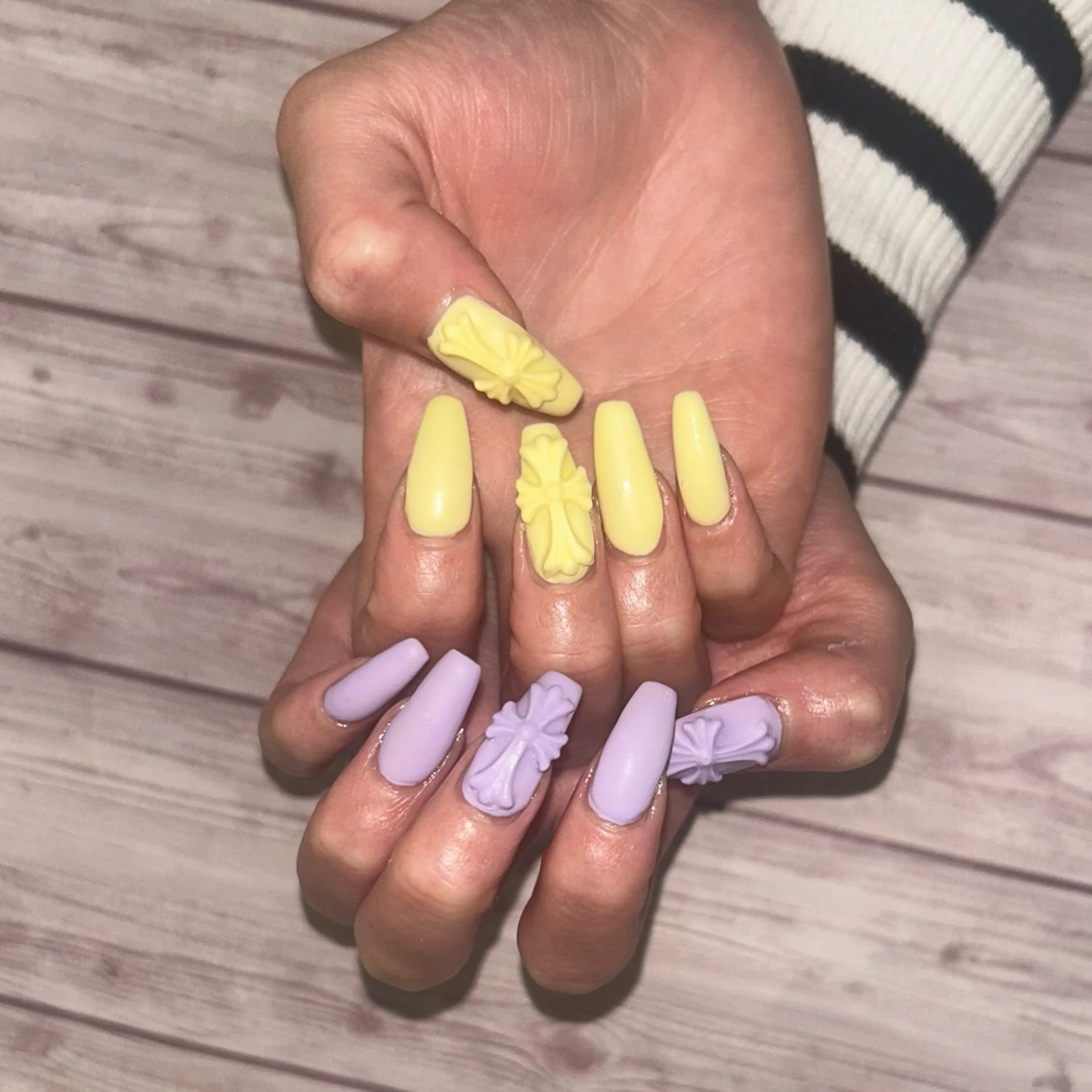 ネイル マットネイル ハンドネイル MYu Beauty Salon YURIのネイルデザイン