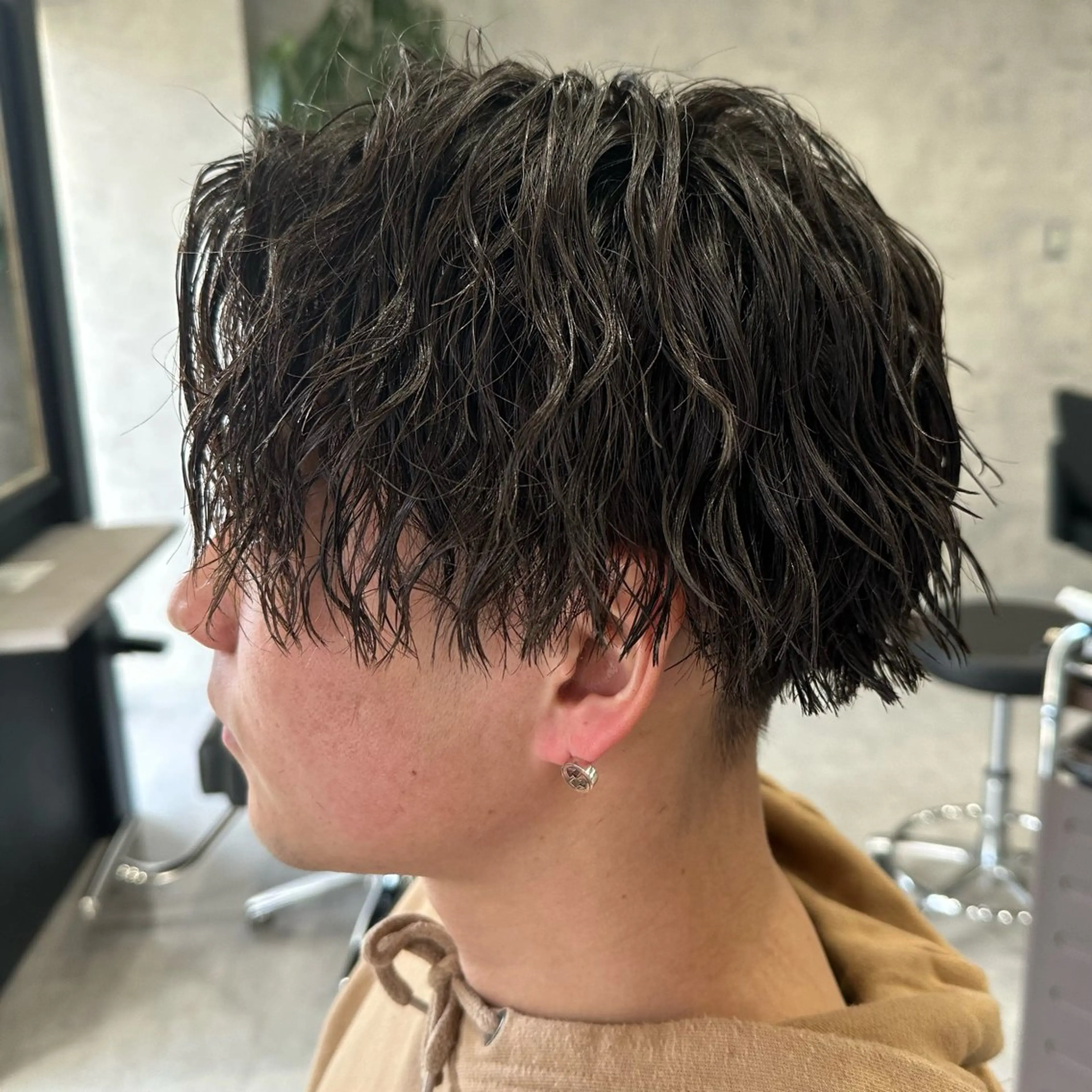 ショート パーマ メンズ カット ユウ🪄 パーマ指名No1のヘアスタイル