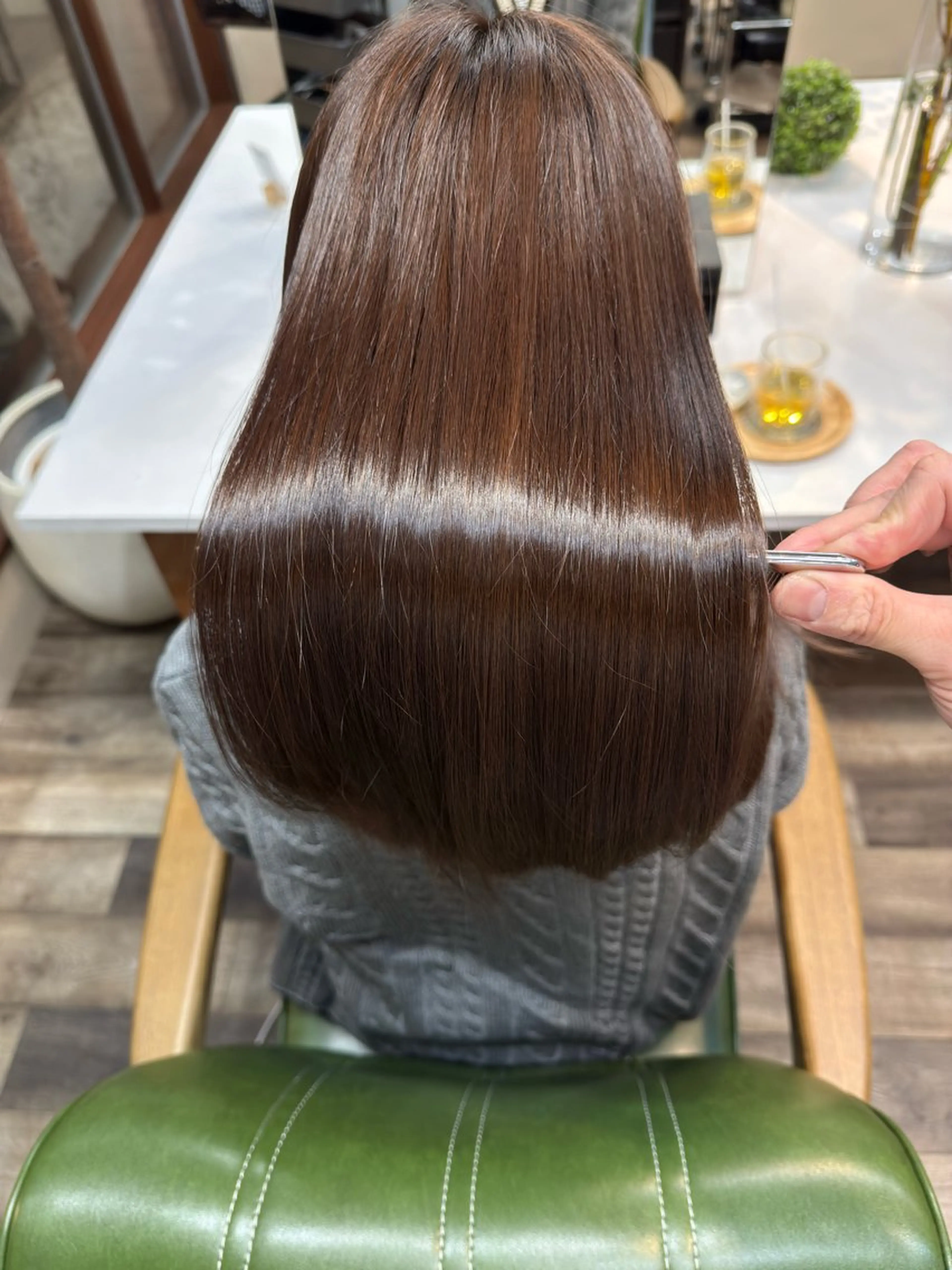 ロング 髪質改善 トリートメント 金 春江のヘアスタイル