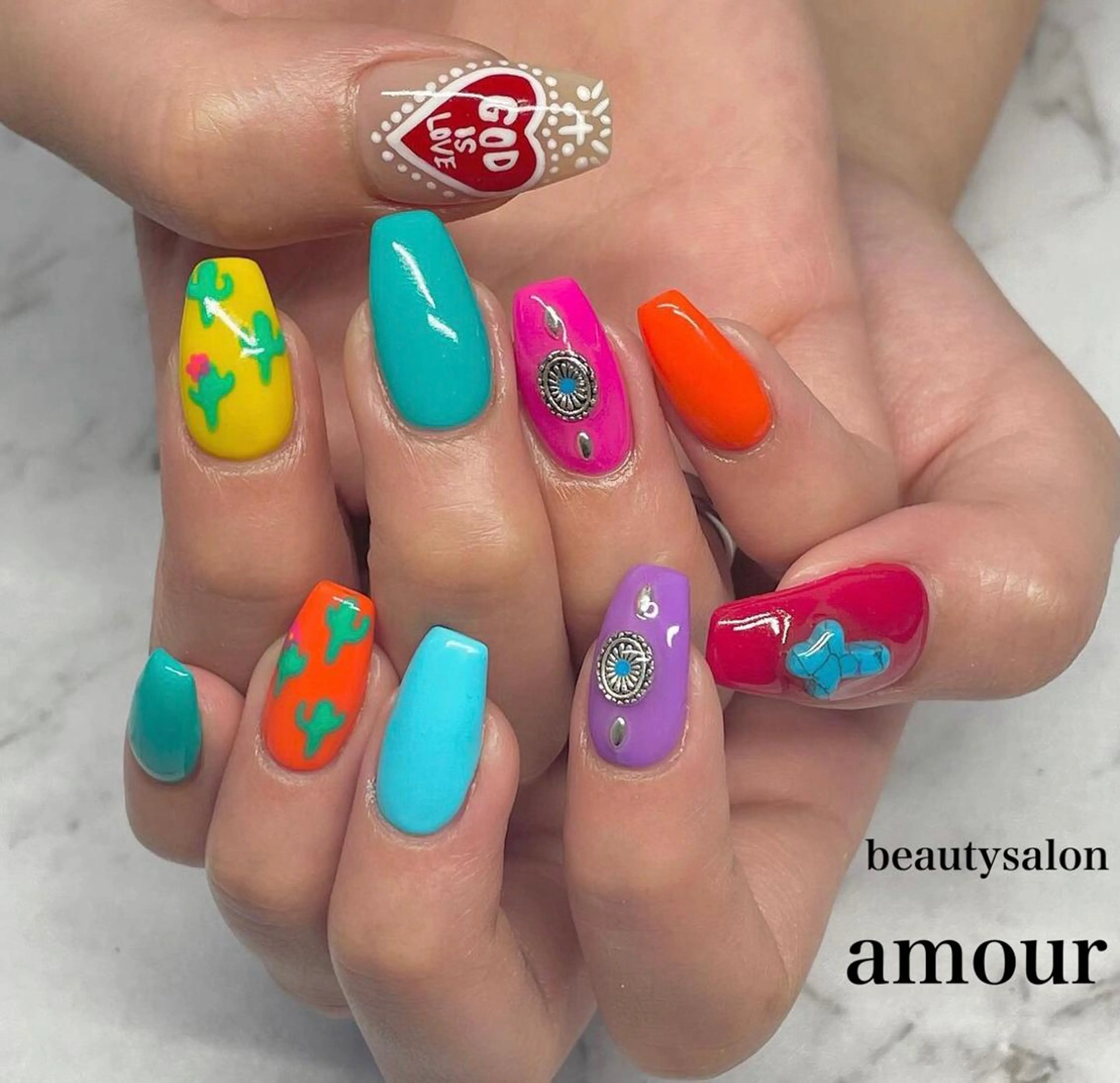 ネイル amour 平塚店のネイルデザイン