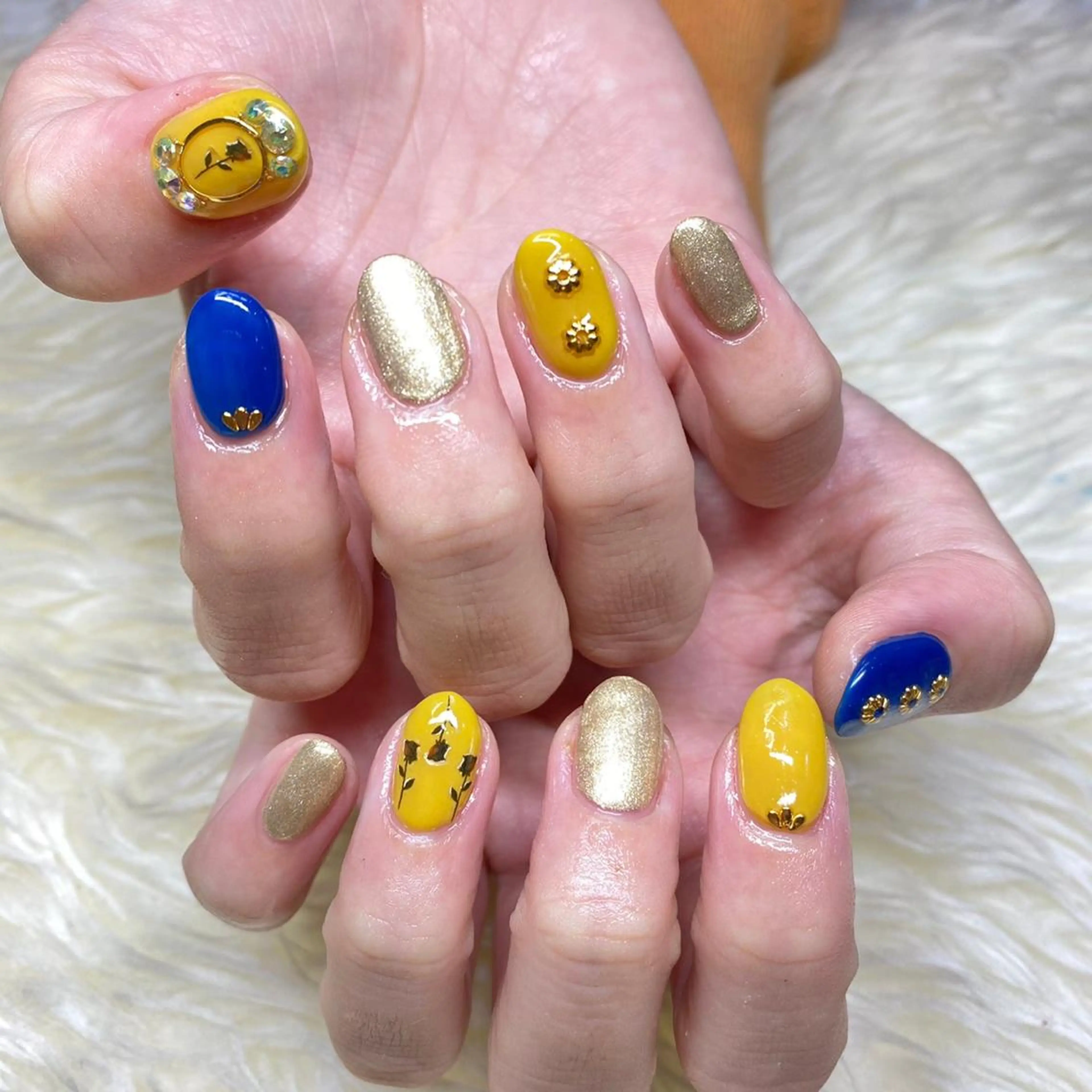ネイル 持ち込み ハンドネイル Nail&eye Belire 新宿のネイルデザイン