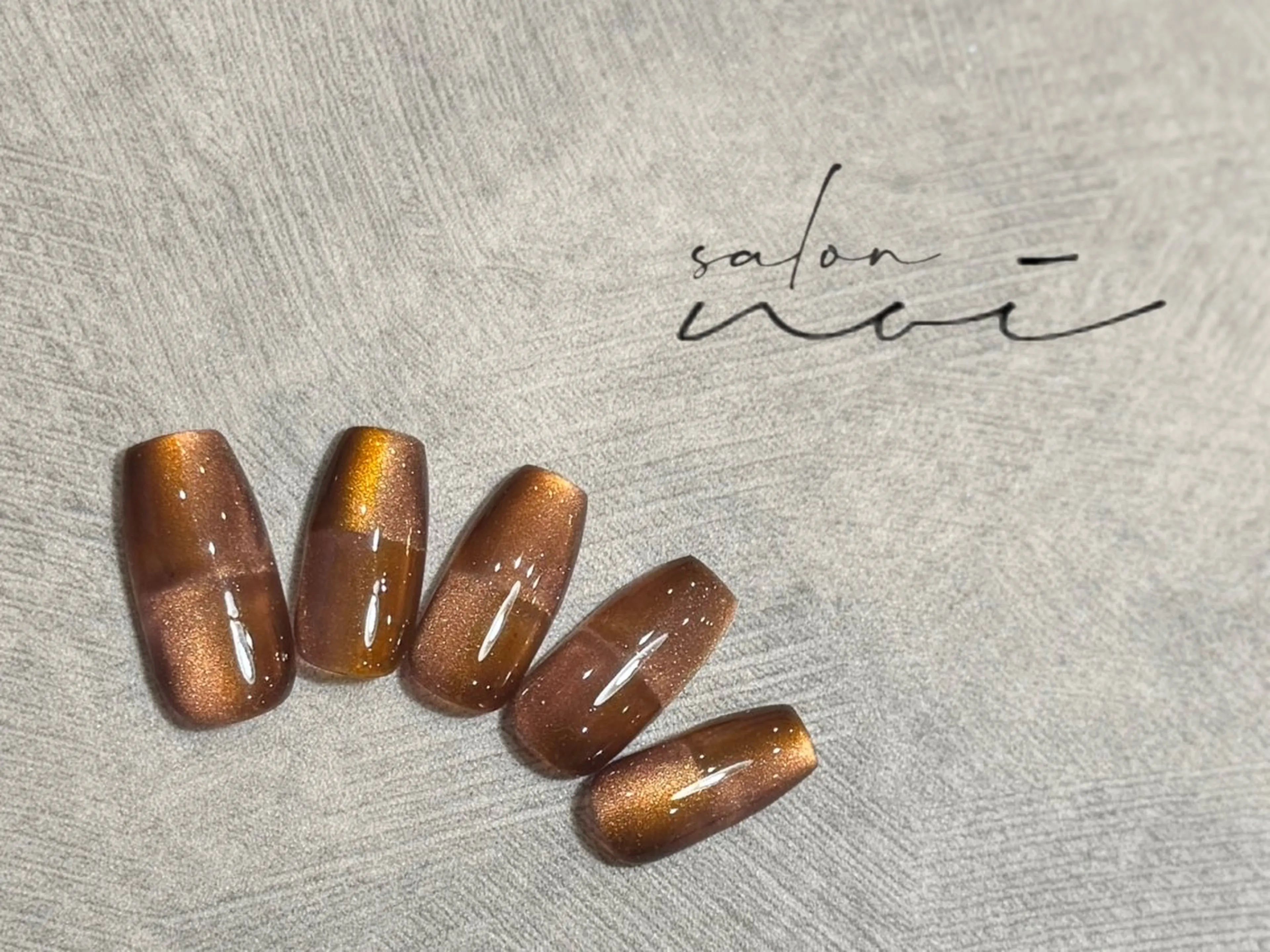 ネイル ミラーネイル ハンドネイル salon noiのネイルデザイン