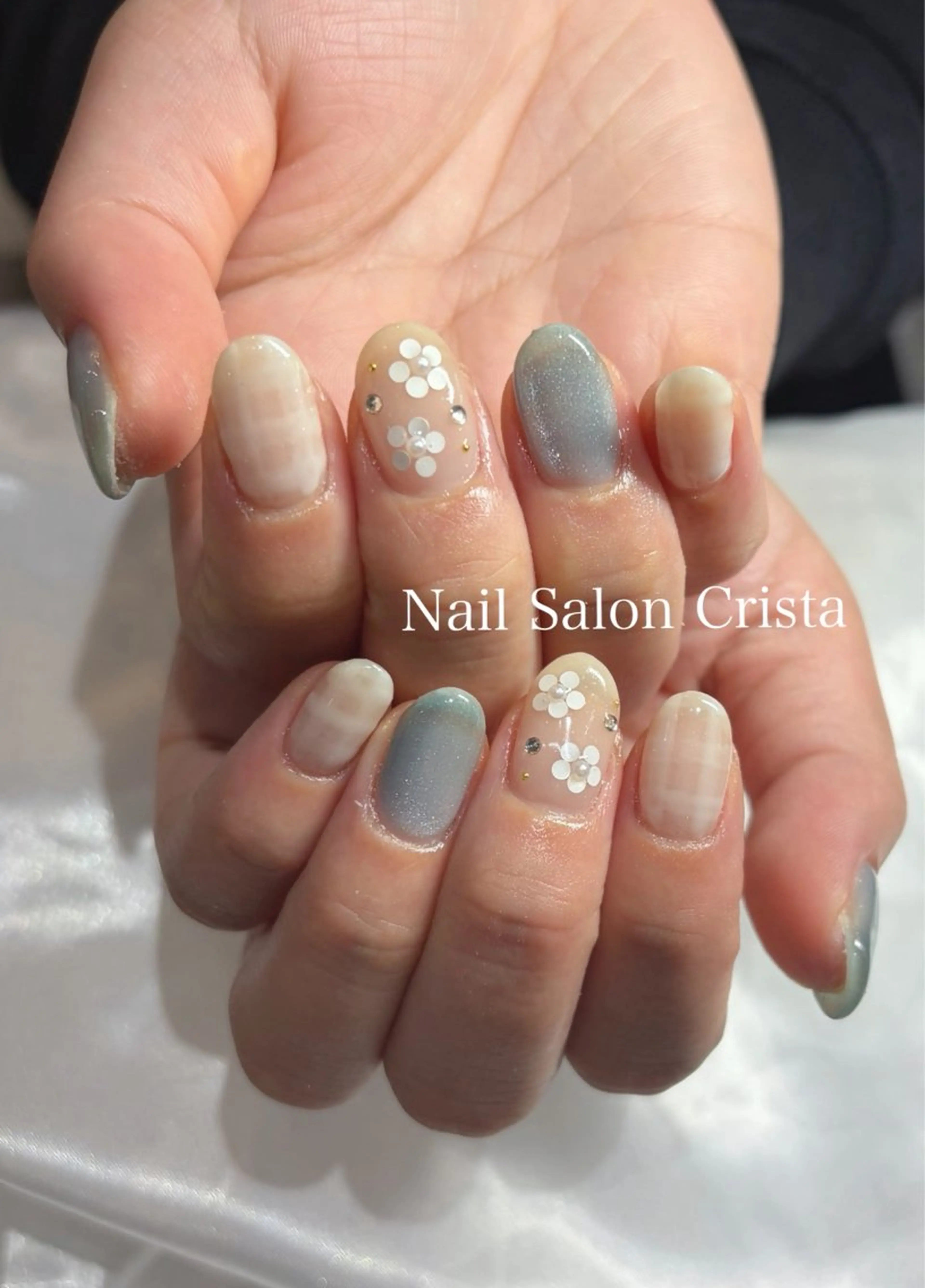 ネイル ジェルネイル パラジェル CRISTA MOMOのネイルデザイン