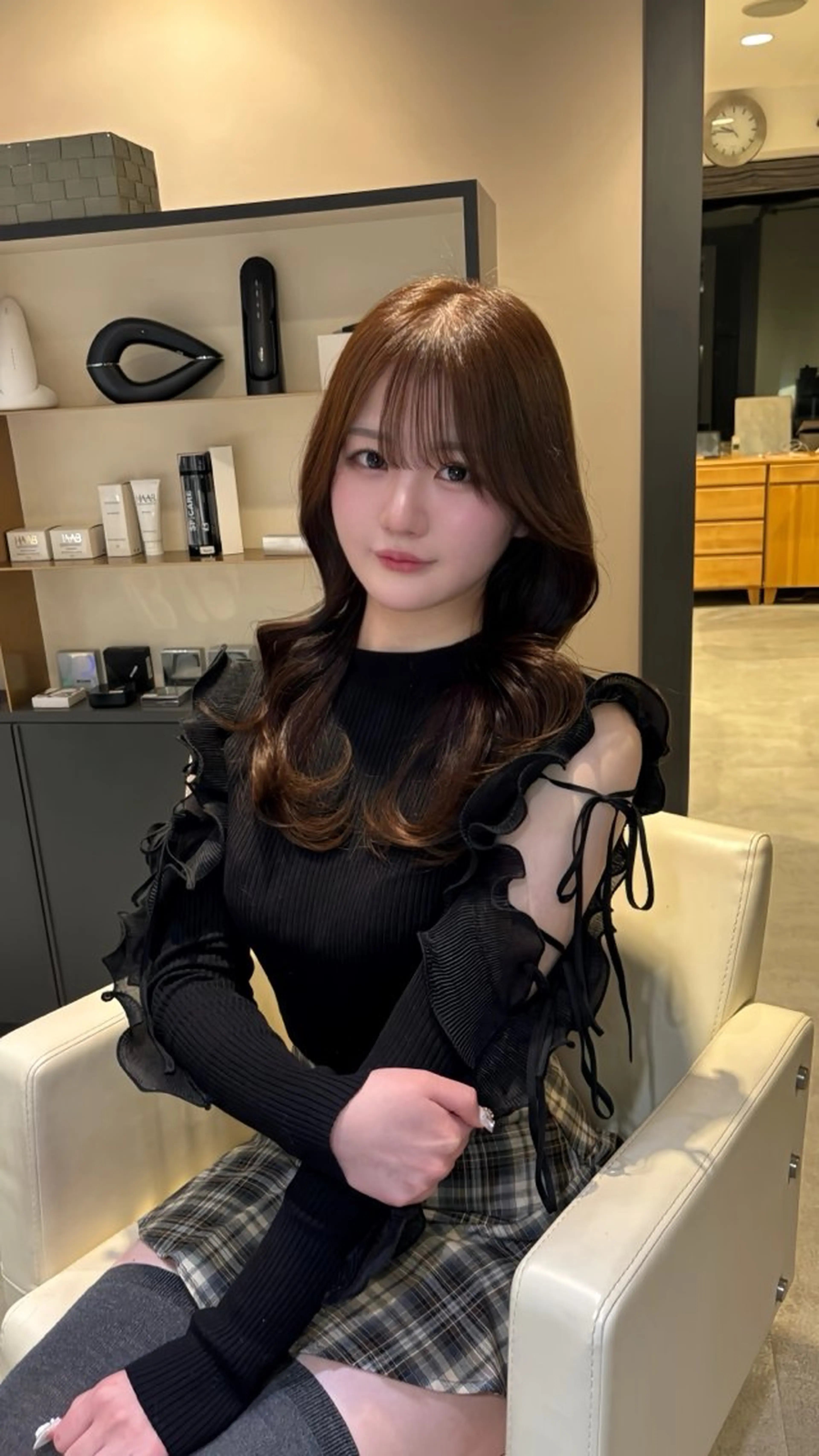 ロング カット 柿田人和／韓国 ／ワンホンヘアのヘアスタイル