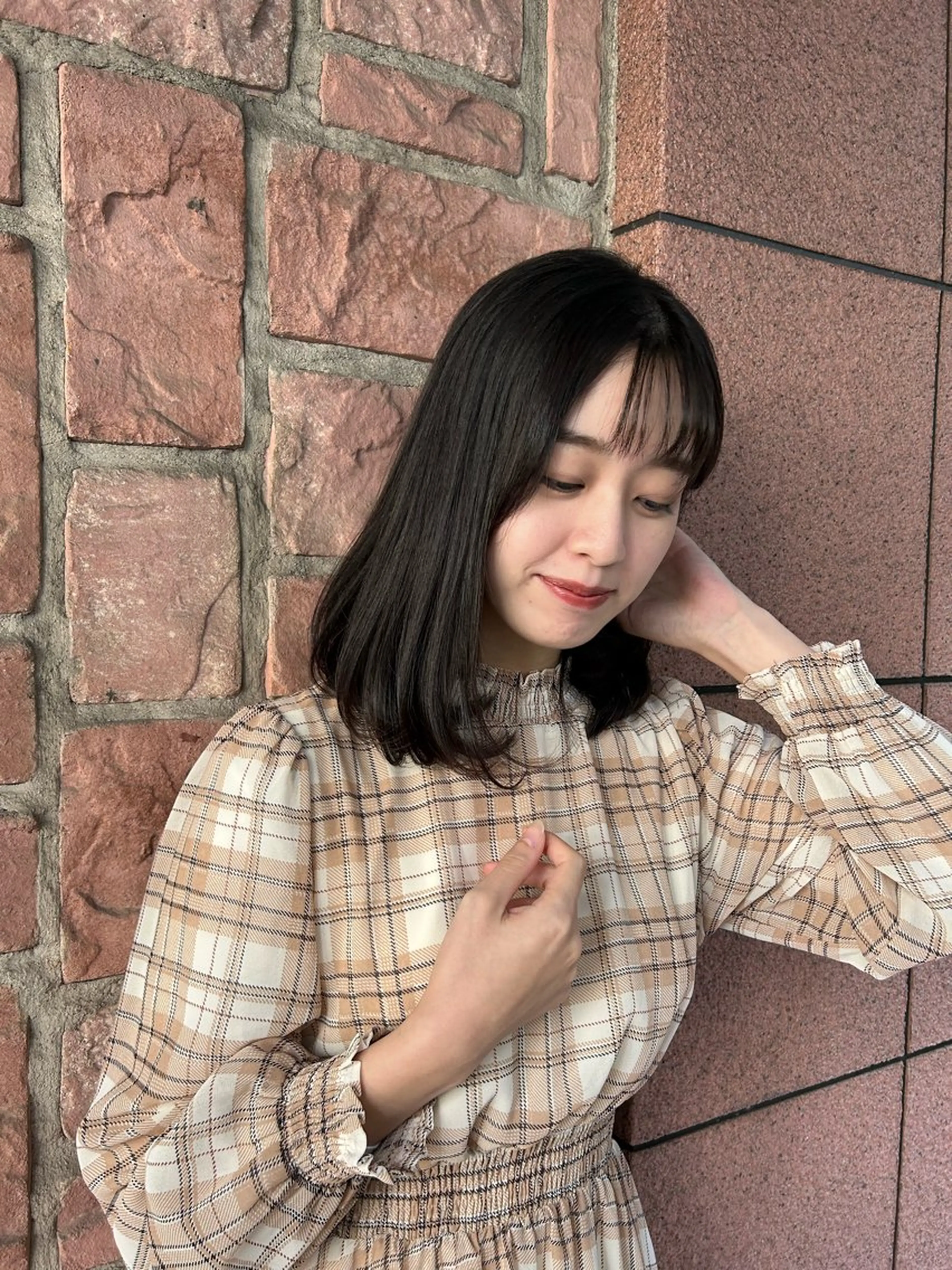 ミディアム ~洗練ナチュラル~ 🪵 岡田 知佳のヘアスタイル