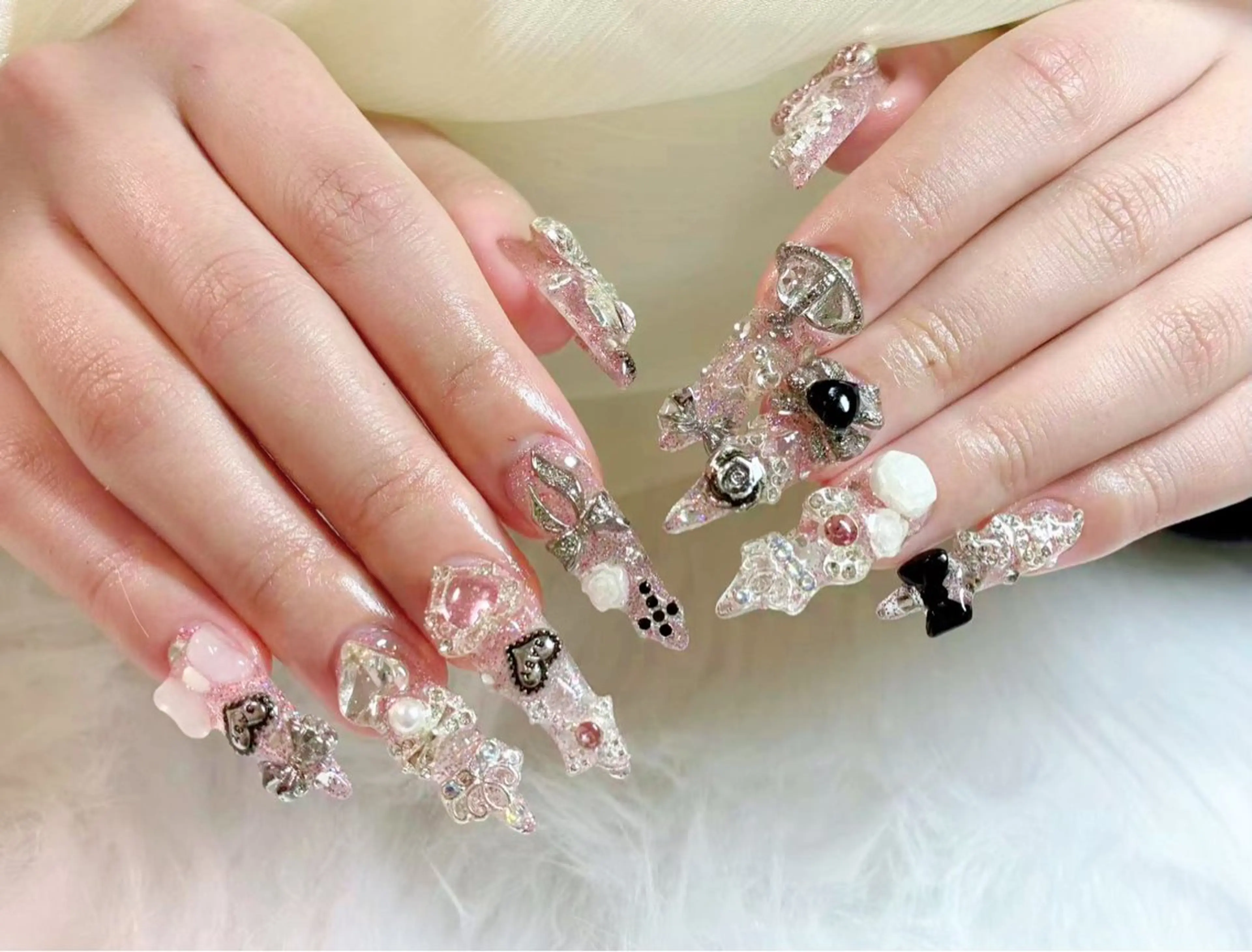 ネイル アニマル柄 アートネイル チークネイル フラッシュネイル フットネイル ハンドネイル B·U Nail大宮 長さだし専門店のネイルデザイン