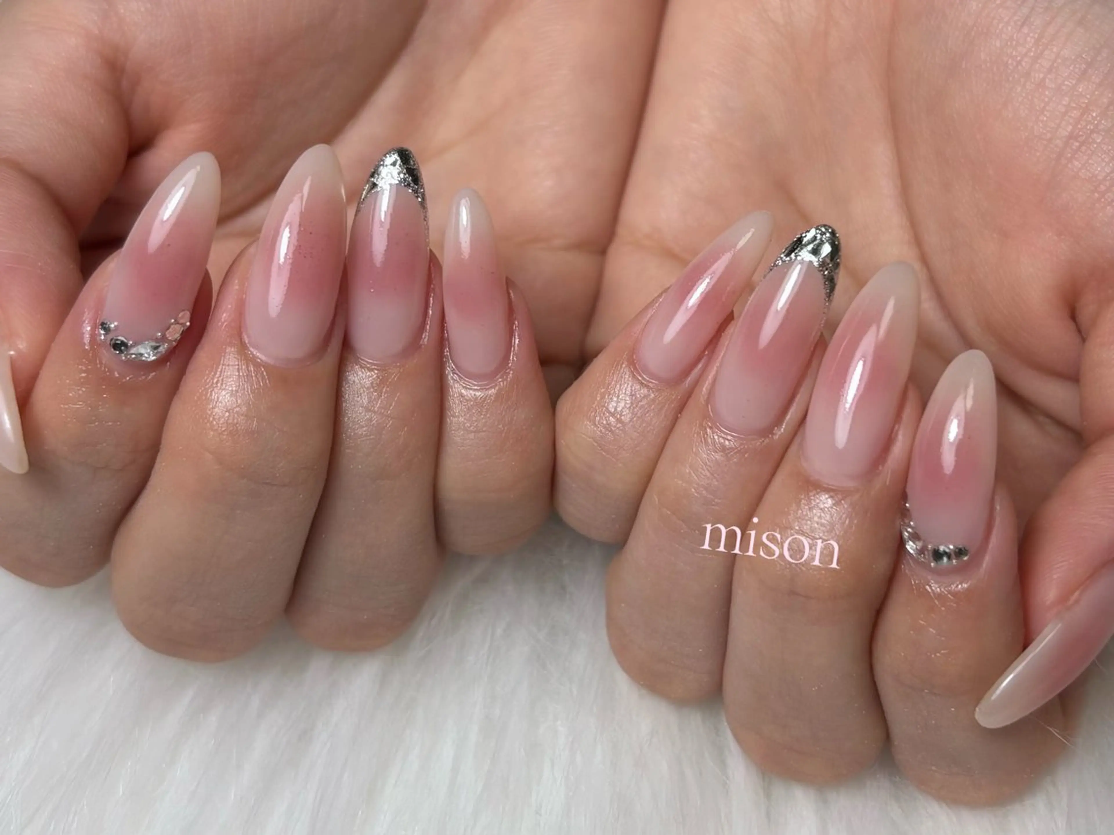 ネイル mison 安形友花のネイルデザイン