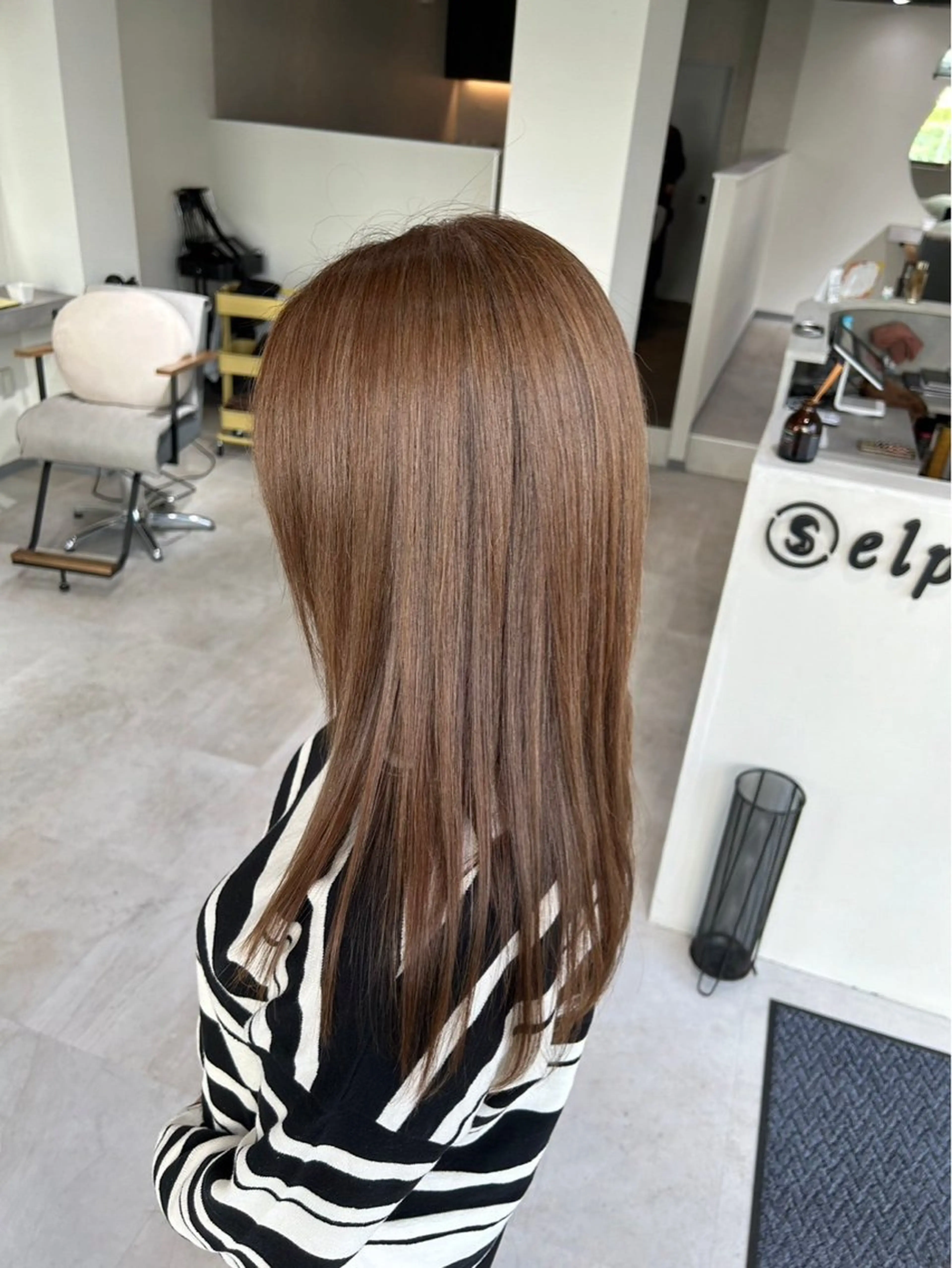 セミロング カラー ヘアカラー トリートメント 脱白髪染め❕白髪 ぼかし特化🌟ヨコタのヘアスタイル