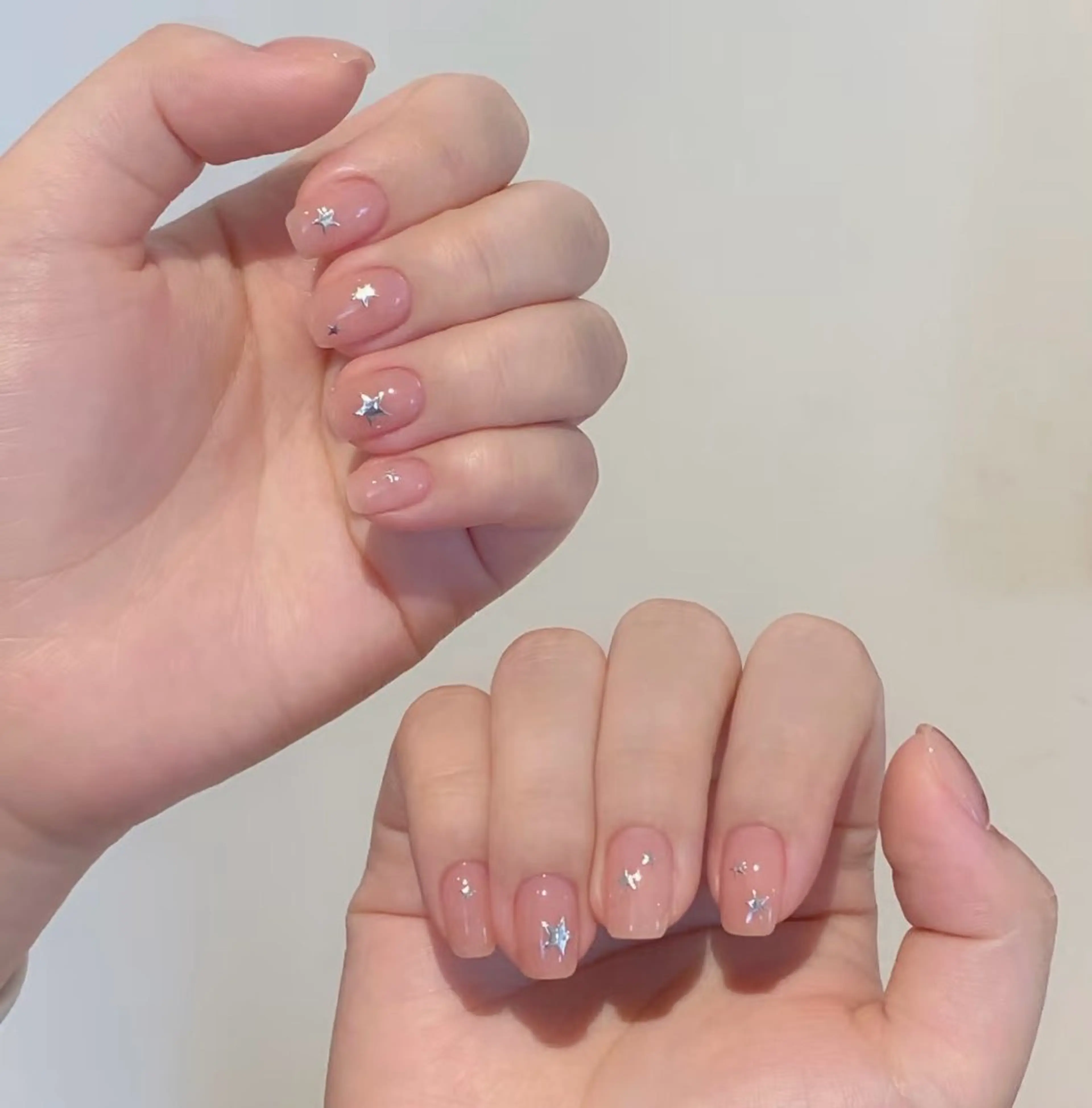 ネイル 高木 維麗絲のネイルデザイン