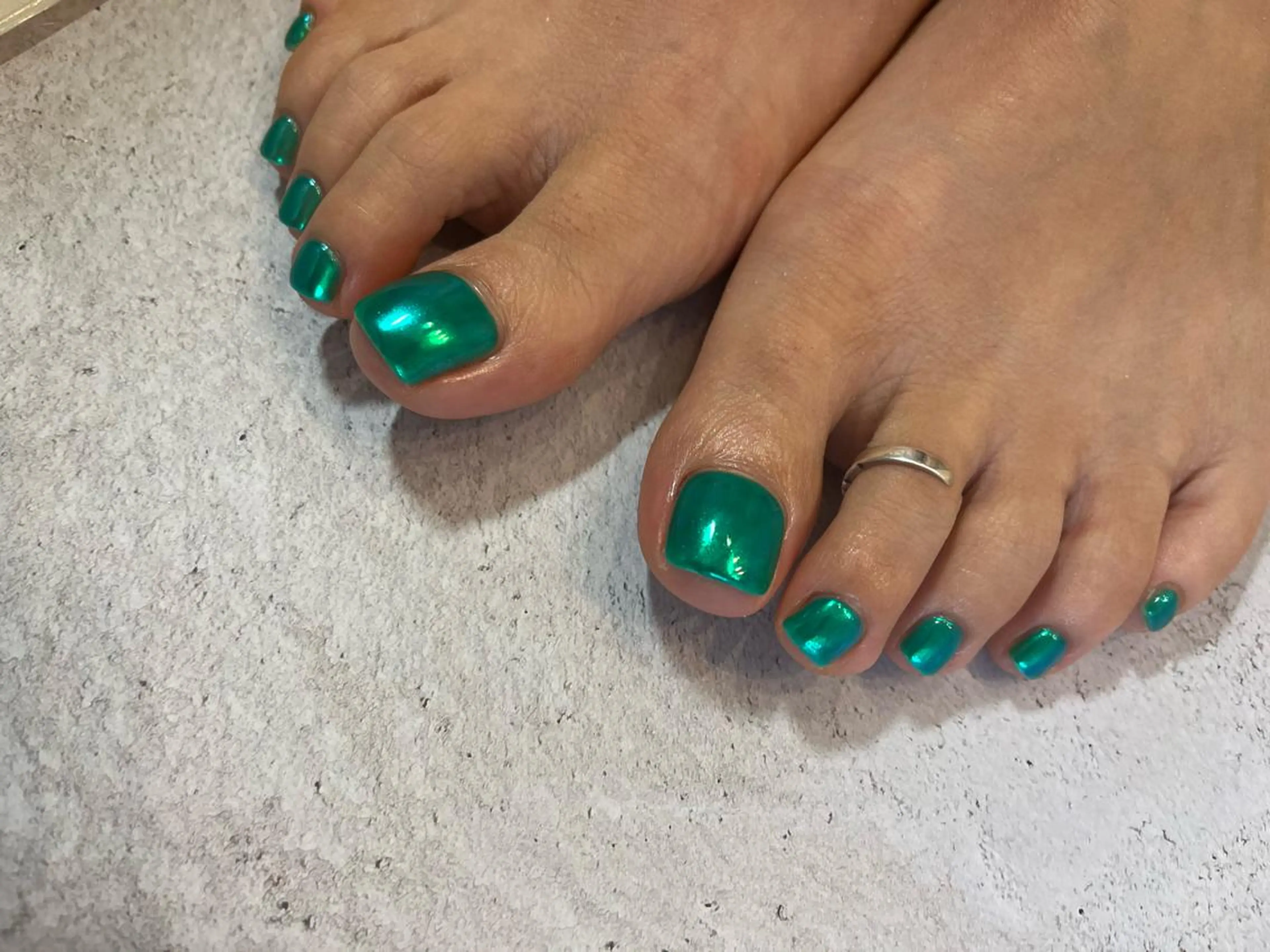 ネイル ミラーネイル フットネイル 【LINON】 airiのネイルデザイン