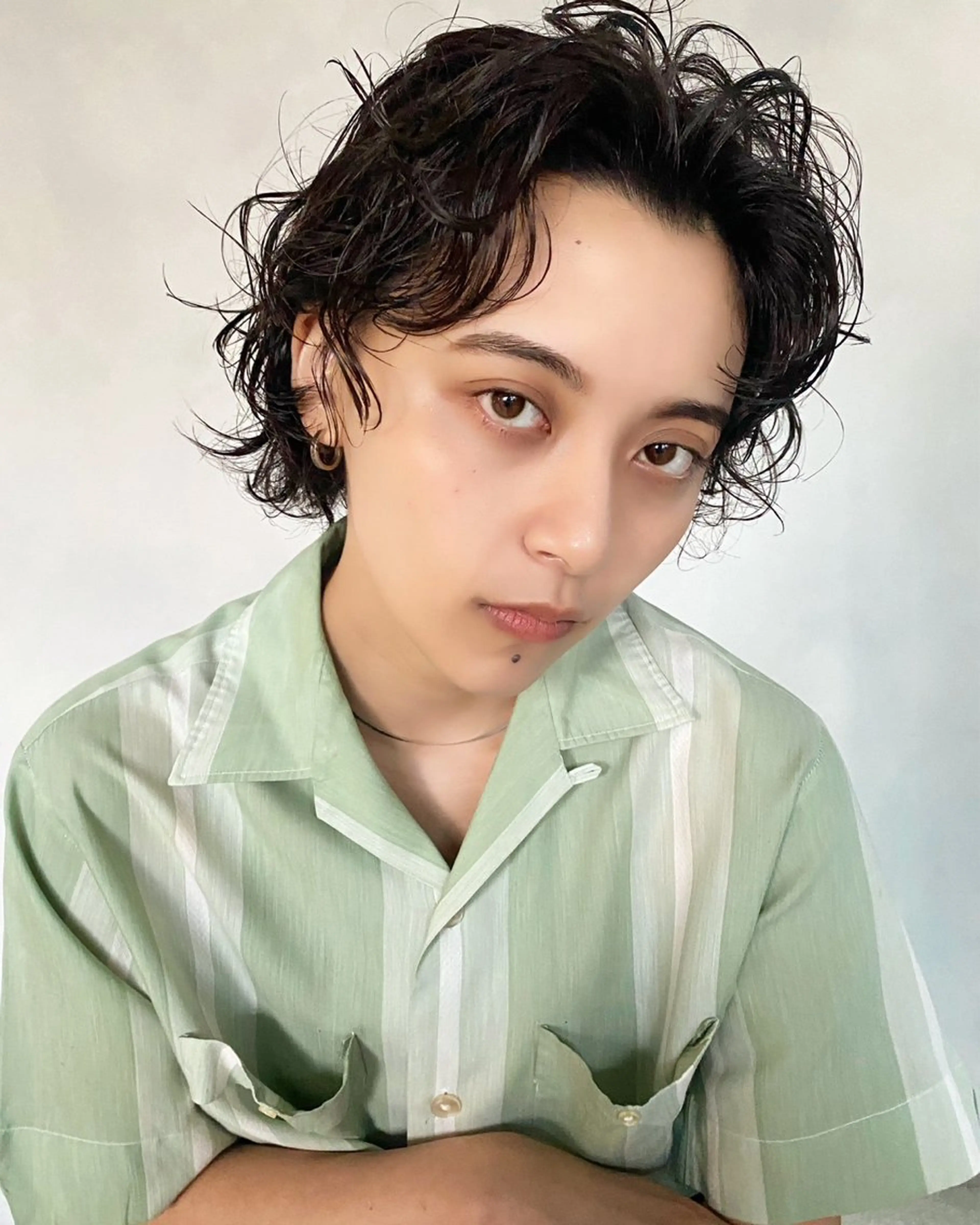 ミディアム パーマ hollo 原宿のヘアスタイル