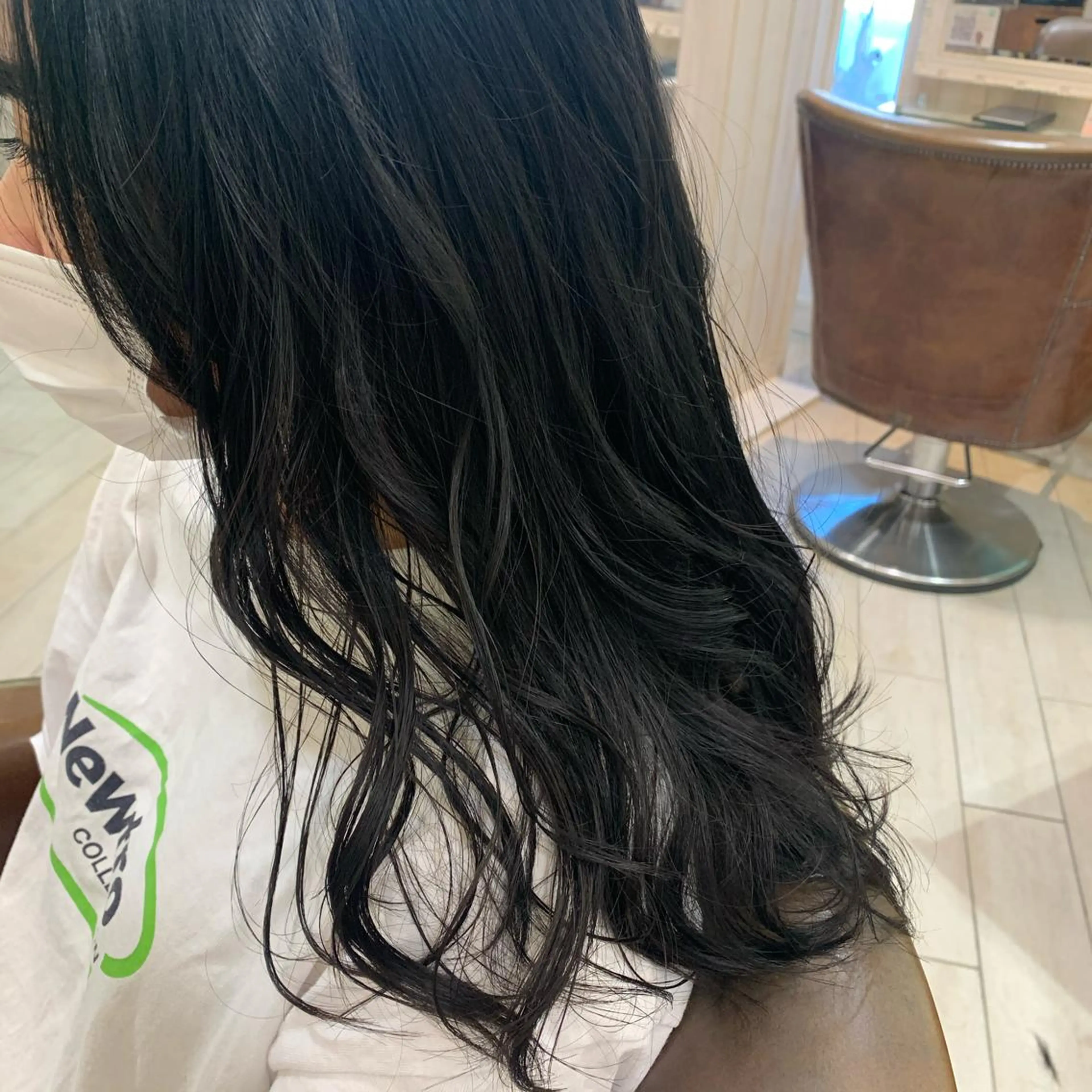 ミディアム カラー パーマ ヘアアレンジ カット ヘアカラー トリートメント メンズパーマ特化🔥 ツイスパ/シャドウのヘアスタイル