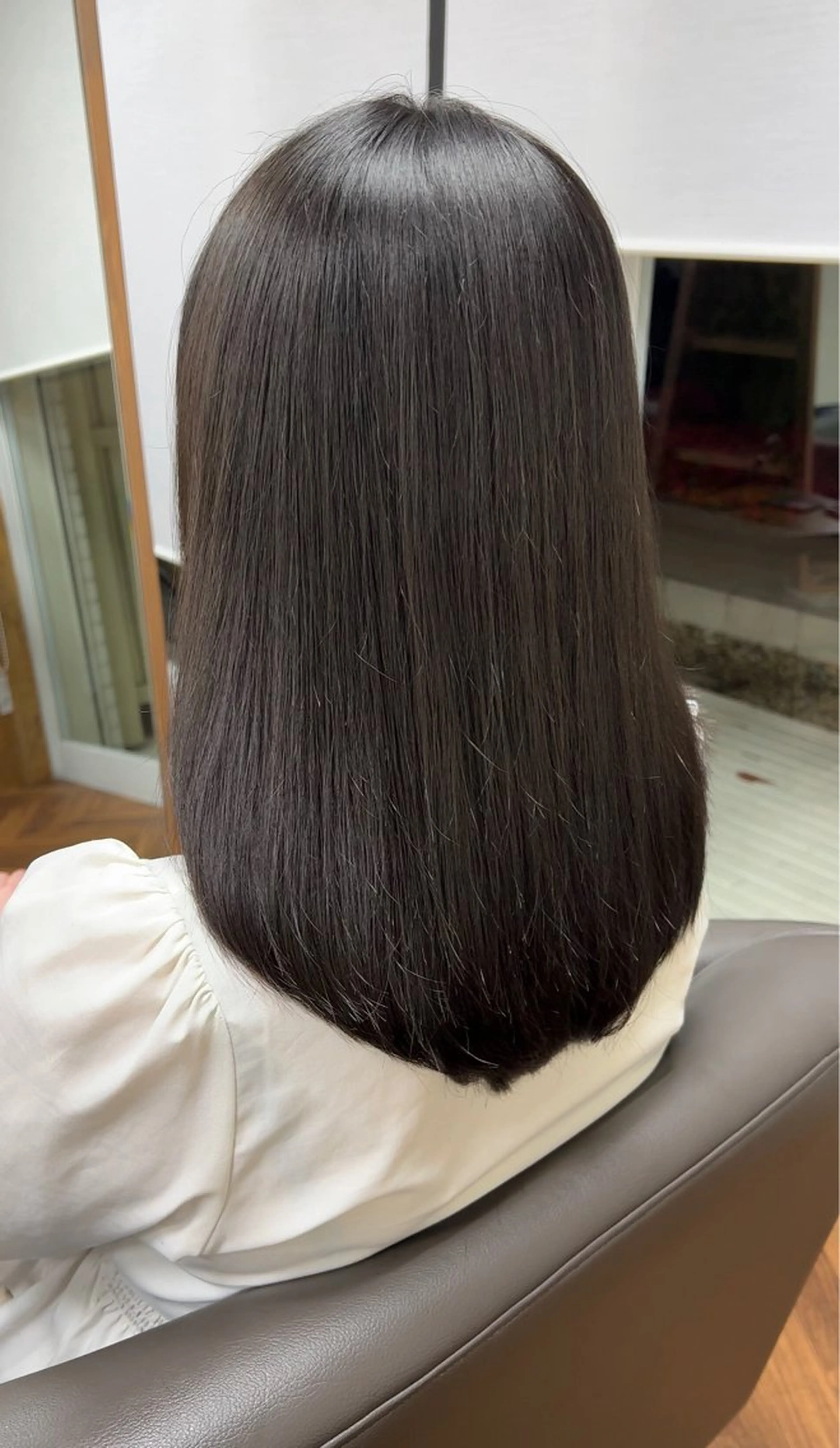 セミロング GRAN LUSSO 【MIHARU】のヘアスタイル