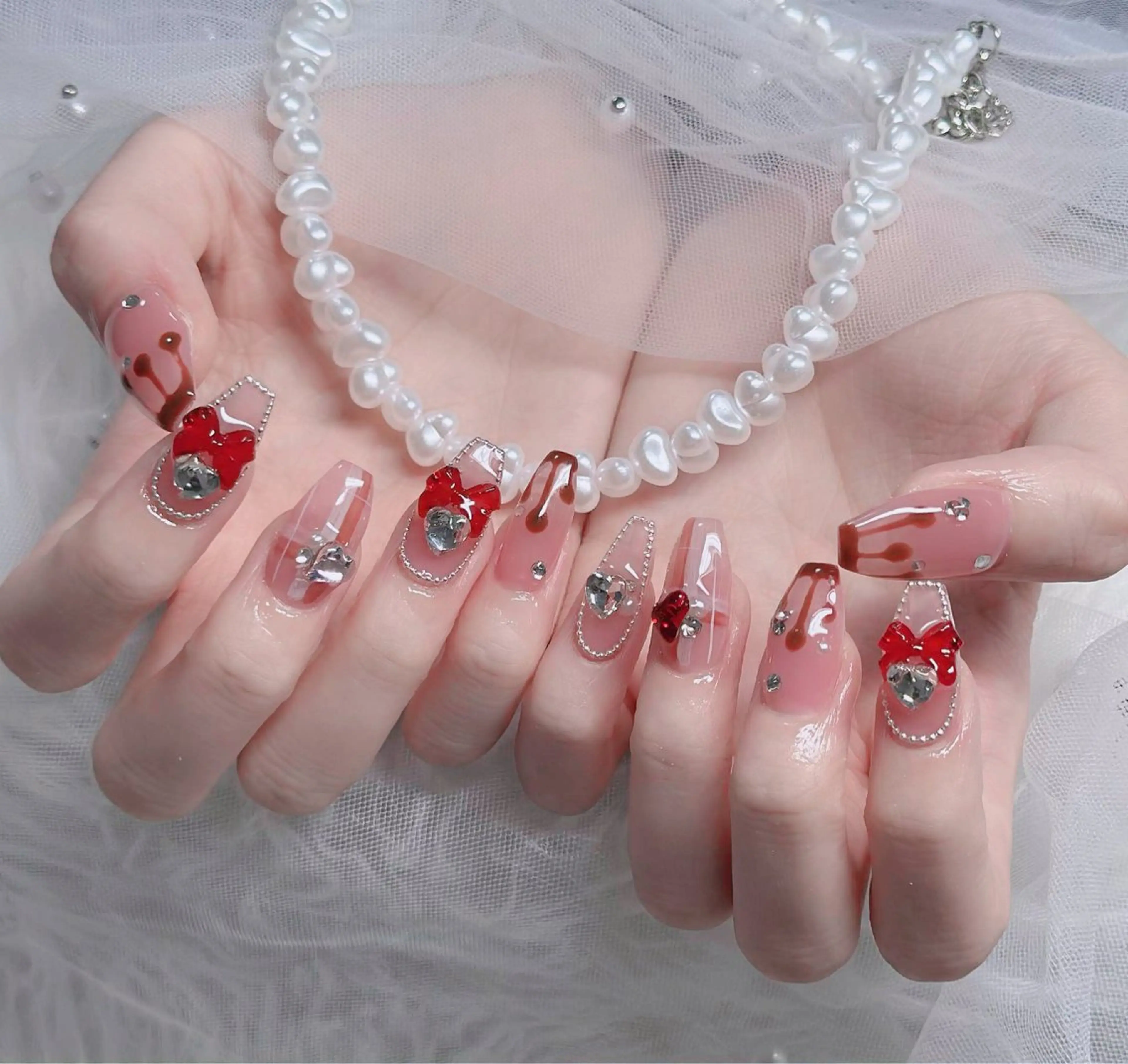 ネイル オーロラネイル フレンチネイル ジェルネイル ハロウィン キラキラネイル ハンドネイル H.baby Nail Salonのネイルデザイン