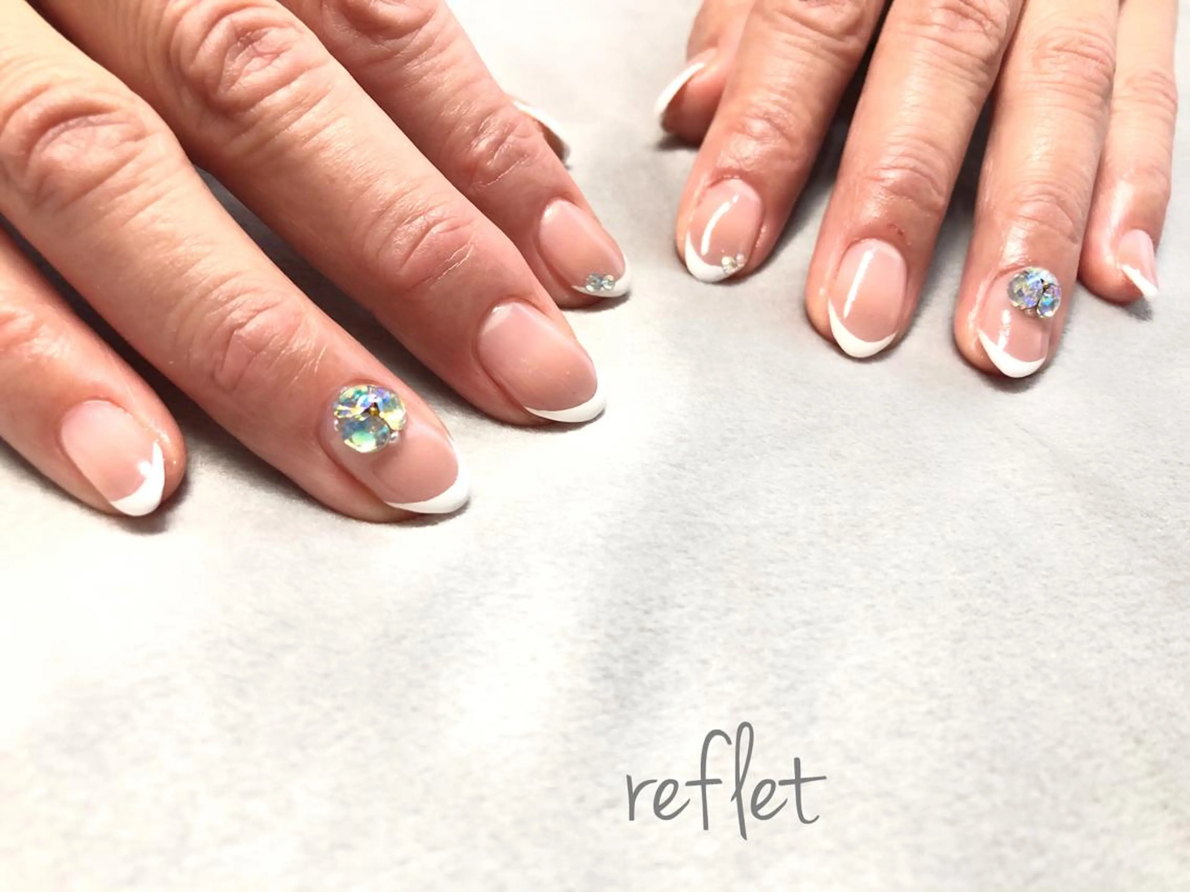 ネイル フレンチネイル ストーンネイル ハンドネイル reflet nailのネイルデザイン
