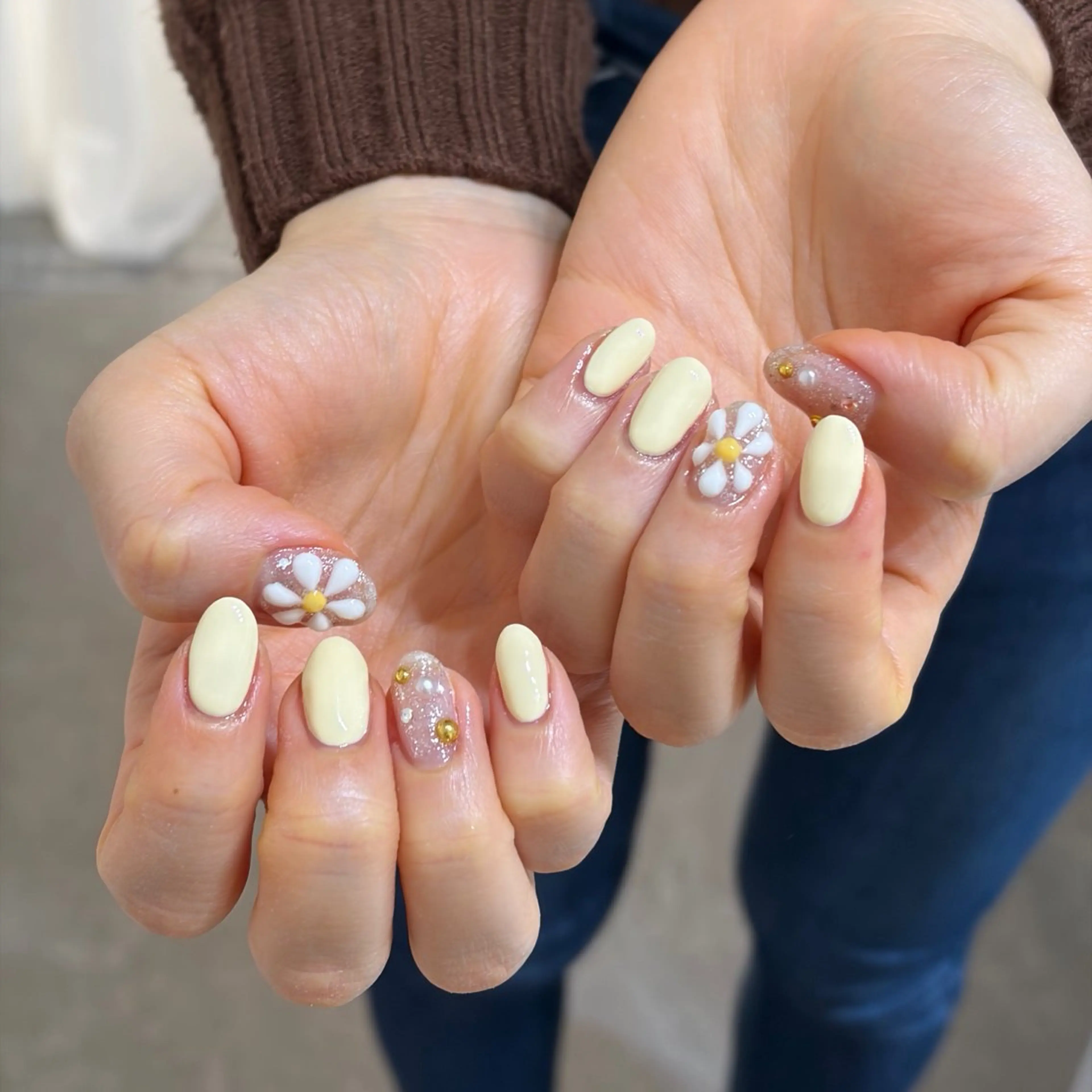 ネイル フラワーネイル 持ち込み ぷっくりネイル 黄色 ハンドネイル Re line megumiのネイルデザイン