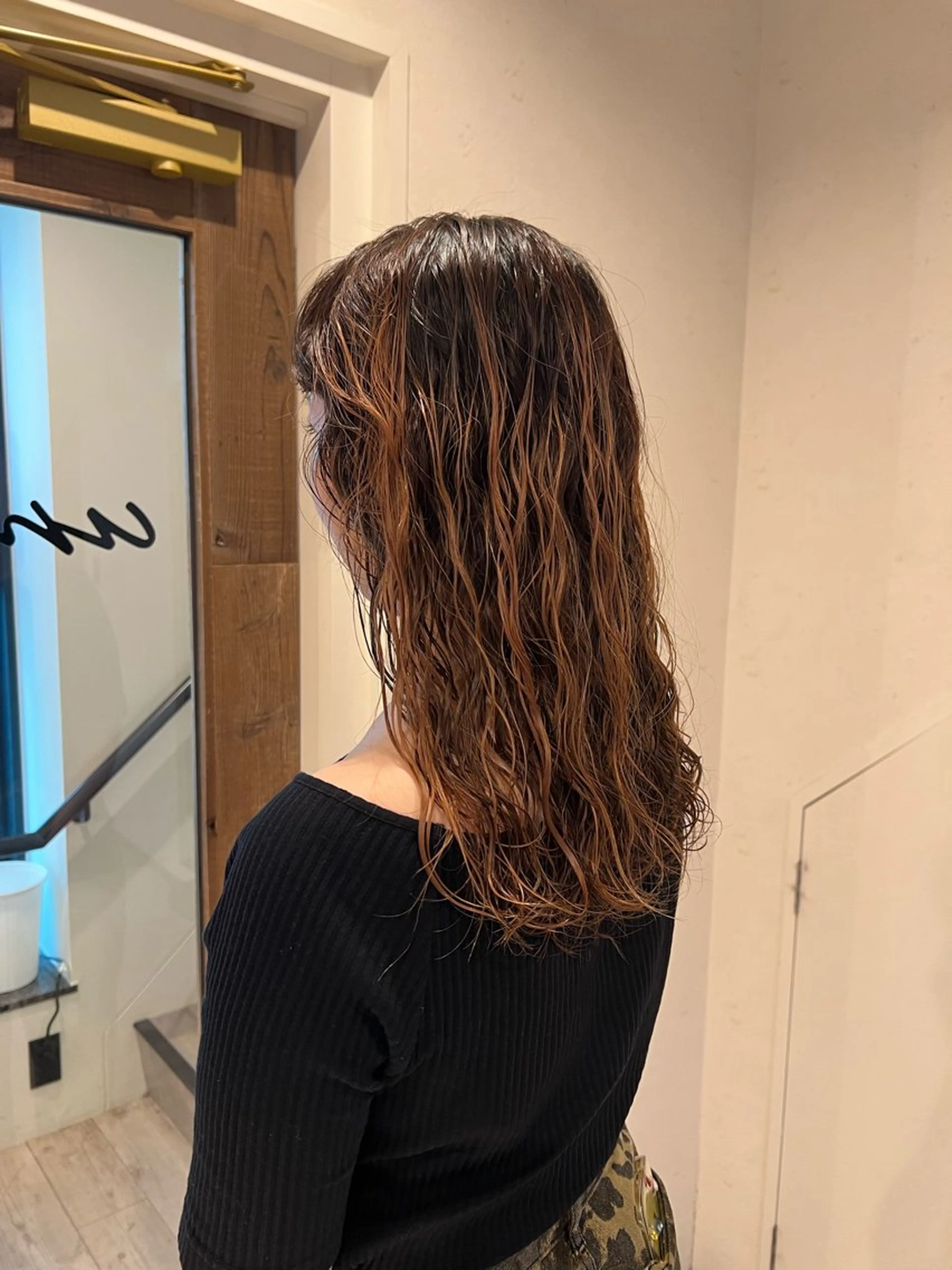 セミロング パーマ セミロングパーマ カット パーマ 工藤 梨花のヘアスタイル