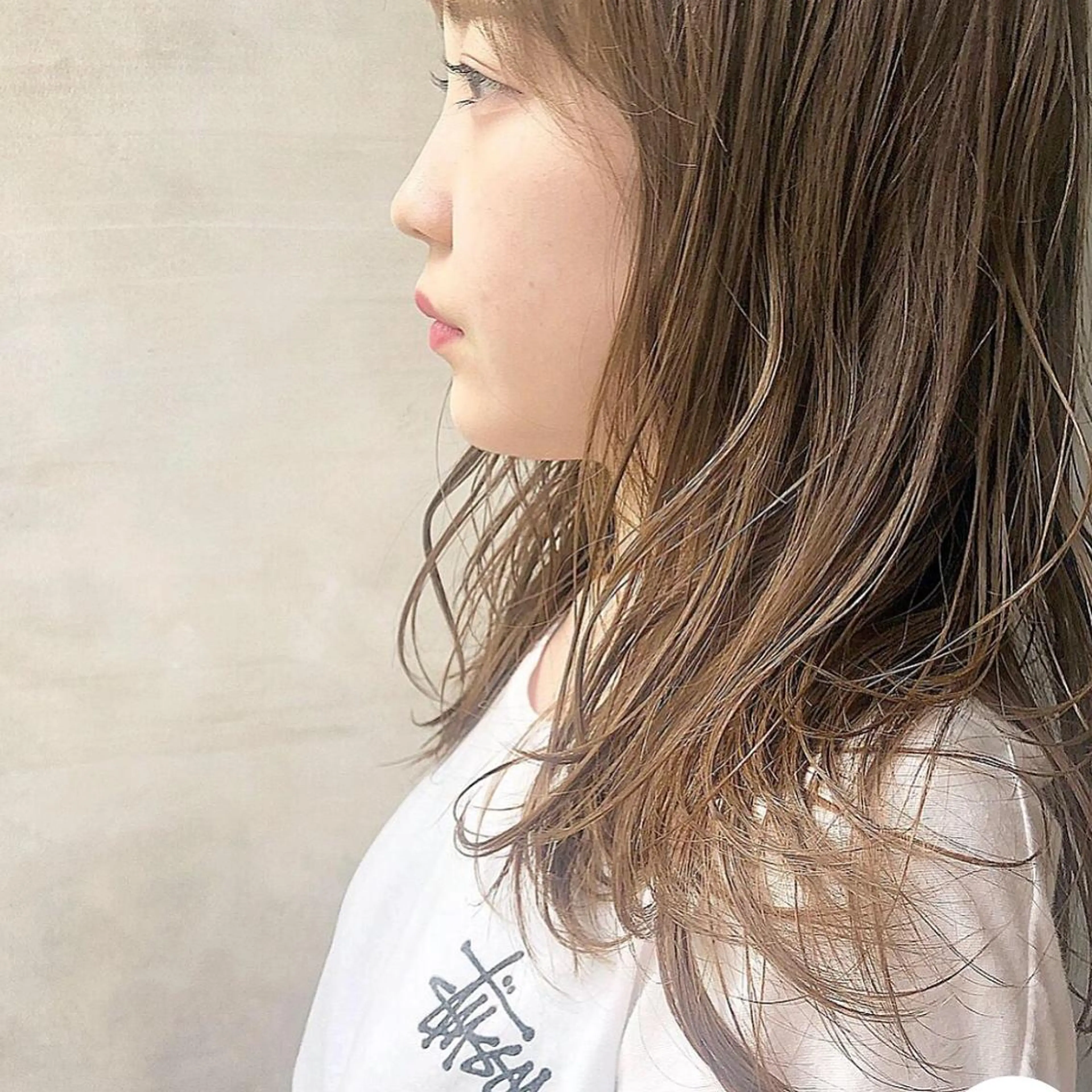 ミディアム カラー 圧倒的透明感カラー nana🦕のヘアスタイル