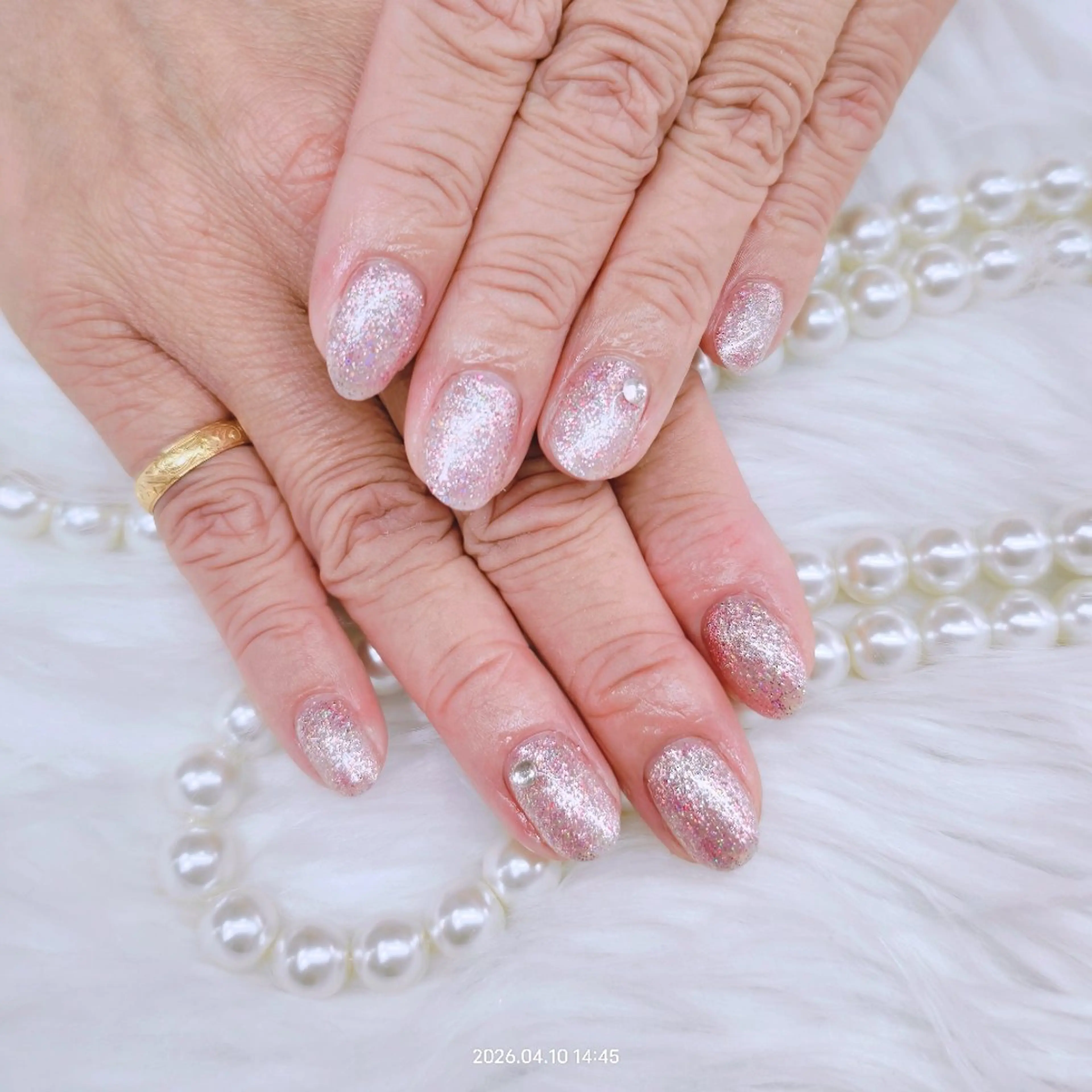 オフなし💅🏻ハンド💅🏻ワンカラー(🎊ストーン✨パール2粒サービス🎊）💕現金お支払いのみ💕の写真