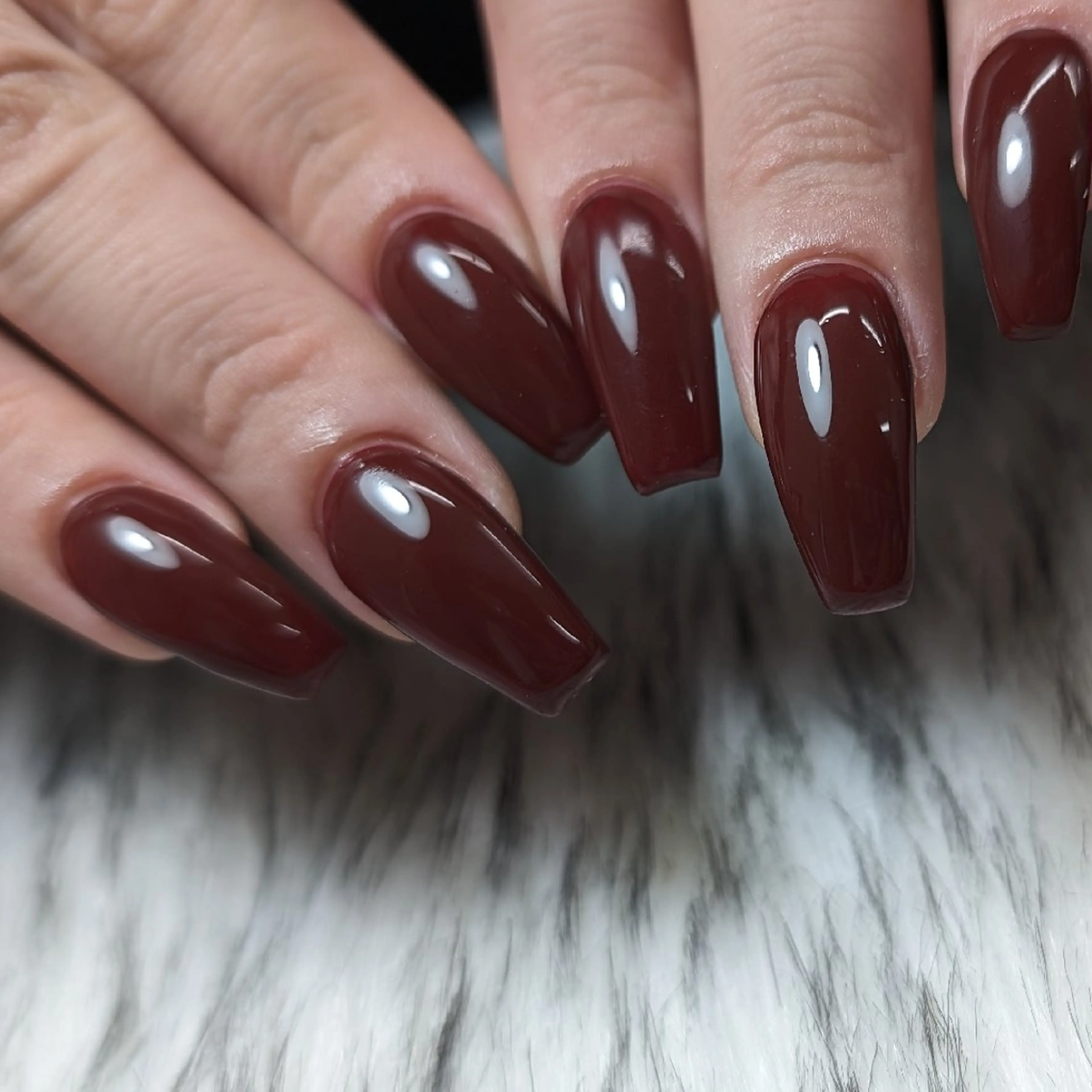 ネイル ハンドネイル RUNWAY 　　の眉毛・アイブロウイメージ