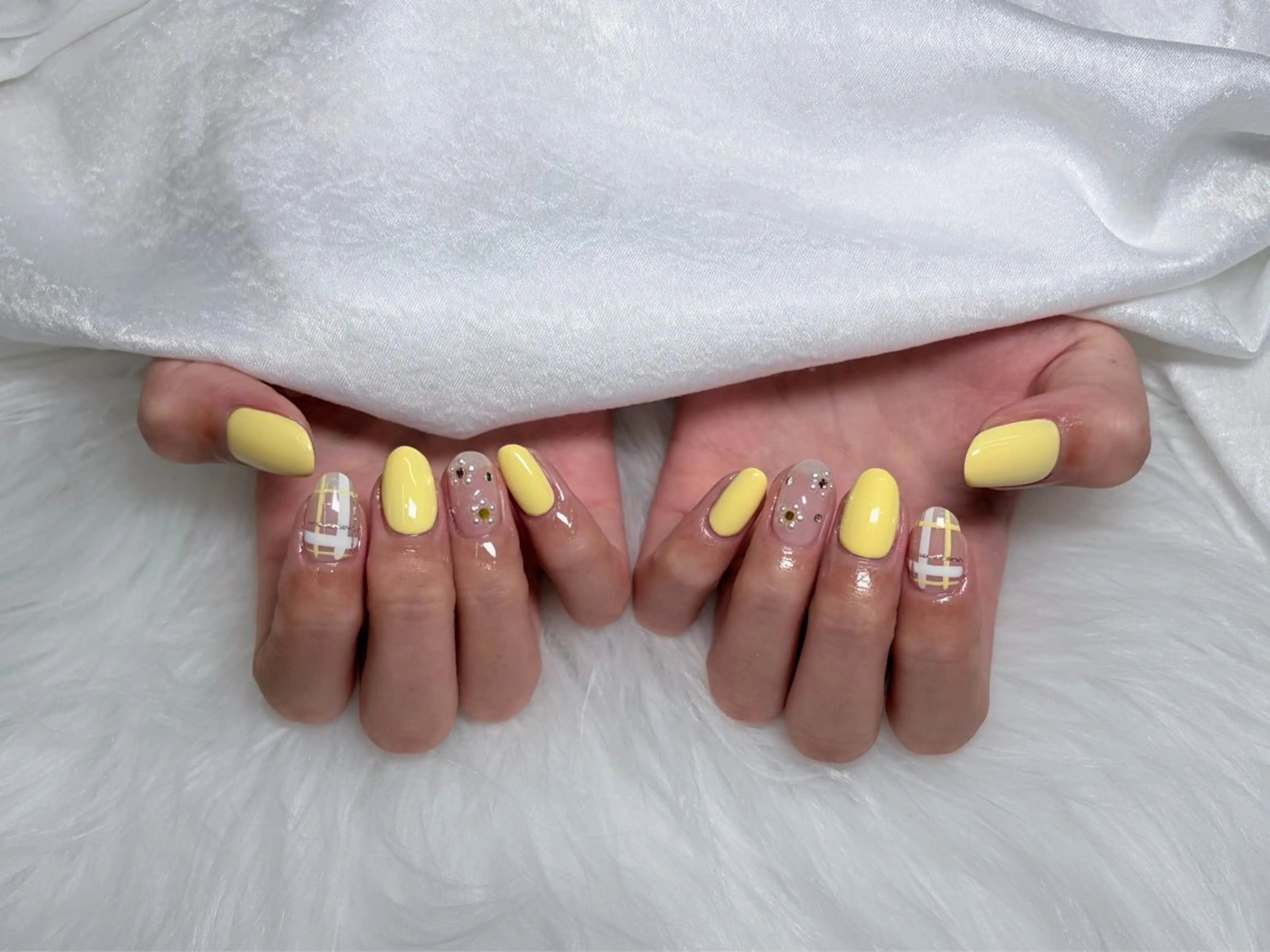 ネイル ハンドネイル E大和八木 miyuのネイルデザイン