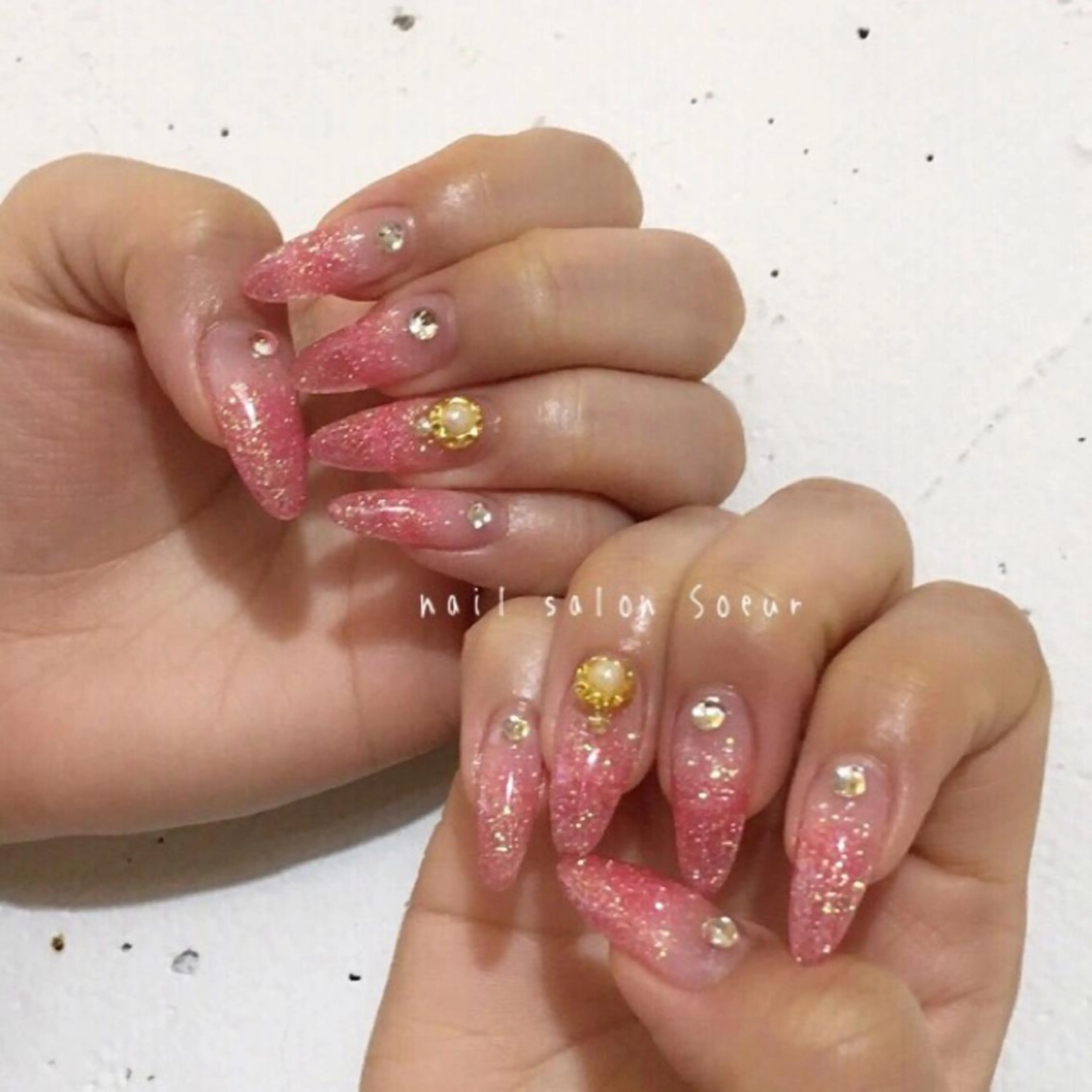 ネイル オーロラネイル 長さ出し キラキラネイル ラメ(グリッター) ラメグラデーション ハンドネイル nail salon Soeurのネイルデザイン