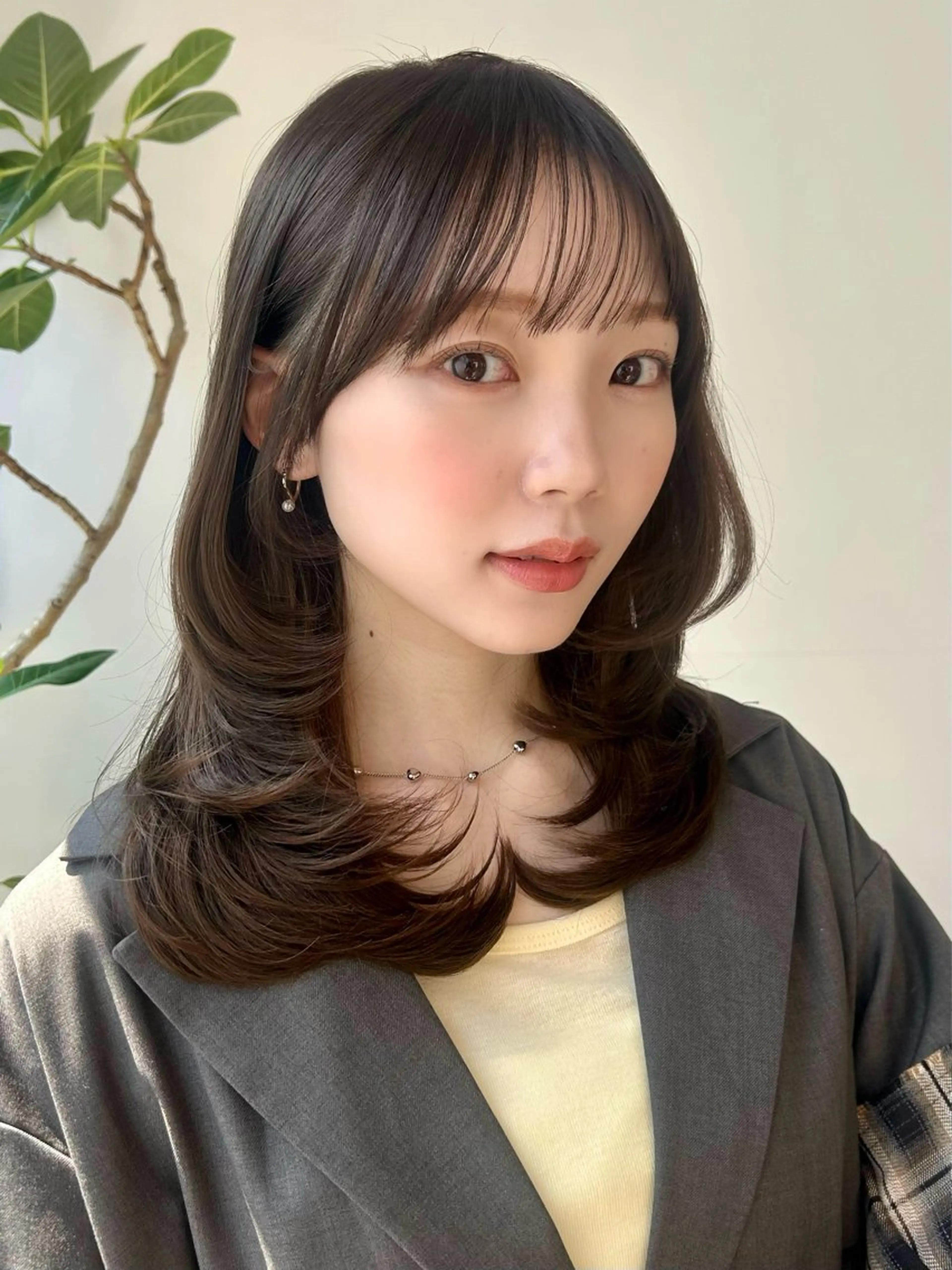 カラー ベージュカラー 透明感カラー オリーブベージュ ヘアカラー トリートメント ユナ/暖色カラー🧡 /表参道のヘアスタイル