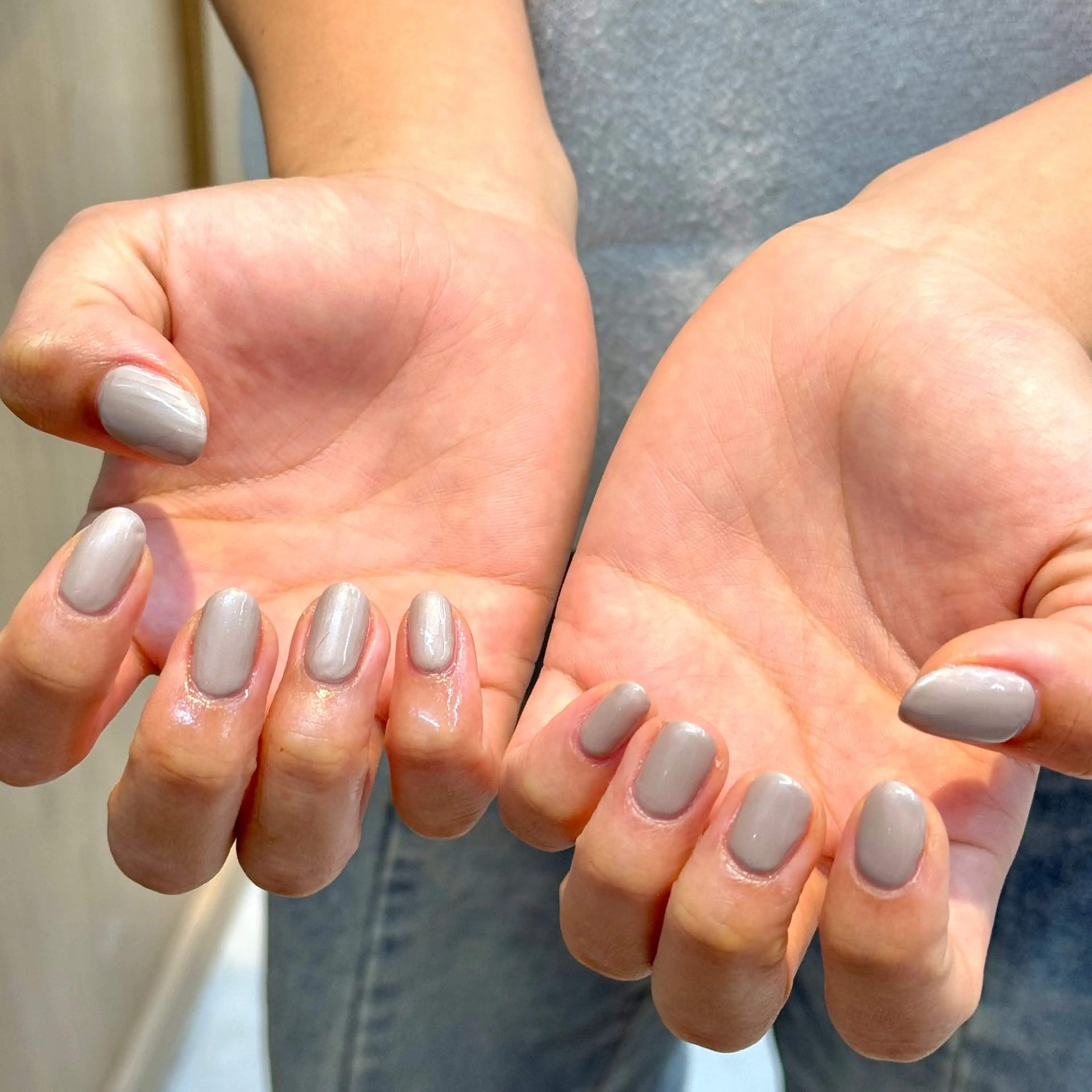 ネイル ブラウン キラキラネイル saki.K DEE yabaのネイルデザイン